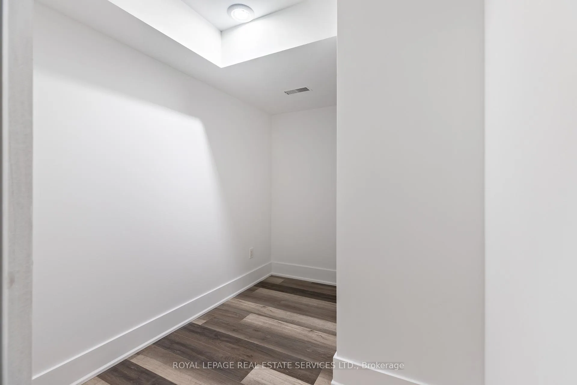 Photo 9 of Unit 2B, 1106 St Clair Avenue W, Toronto, Oakwood Village — HOMEH