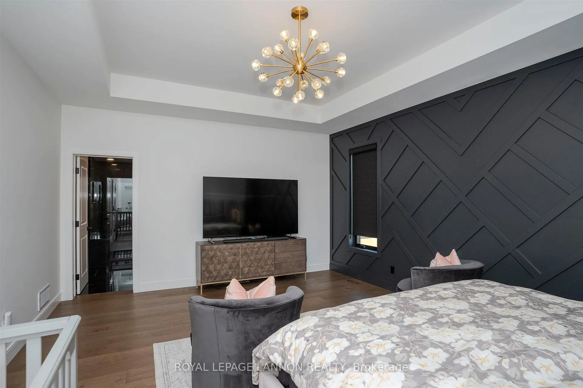 Photo 18 of 2111 Magnolia Drive, Thunder Bay, Parkdale — HOMEH
