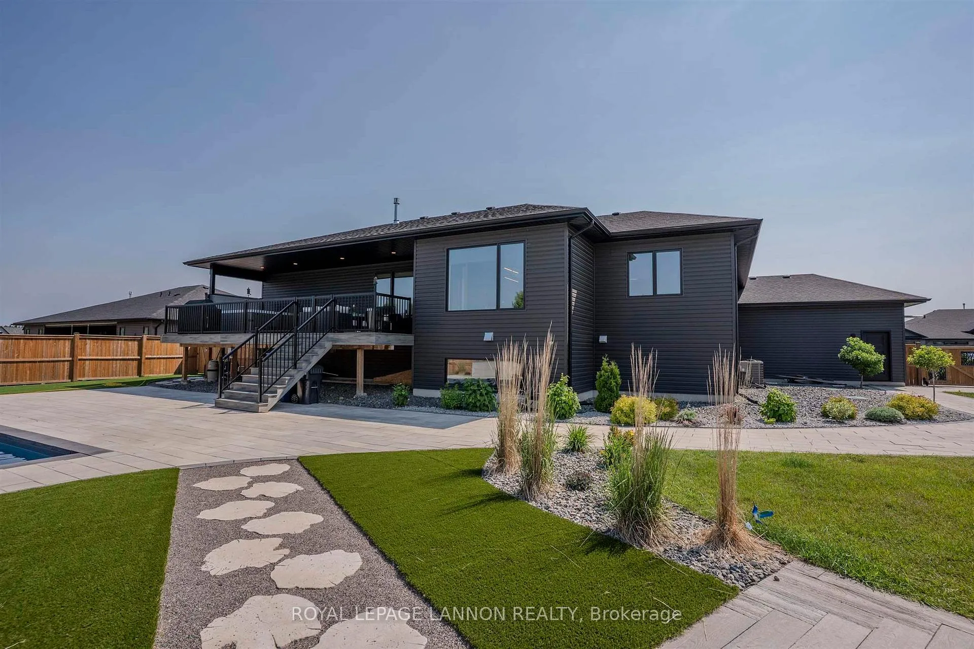 Photo 39 of 2111 Magnolia Drive, Thunder Bay, Parkdale — HOMEH