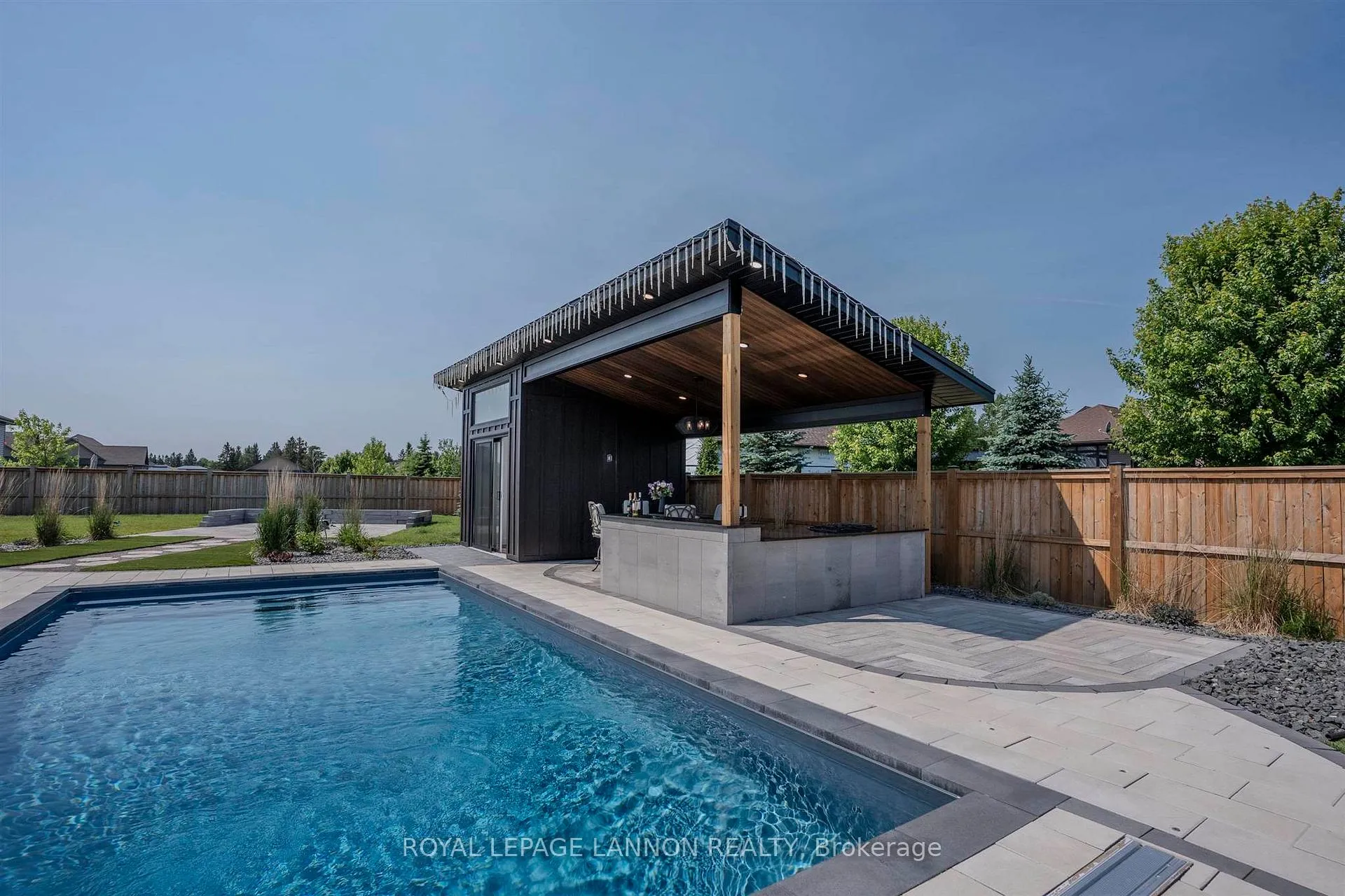 Photo 42 of 2111 Magnolia Drive, Thunder Bay, Parkdale — HOMEH