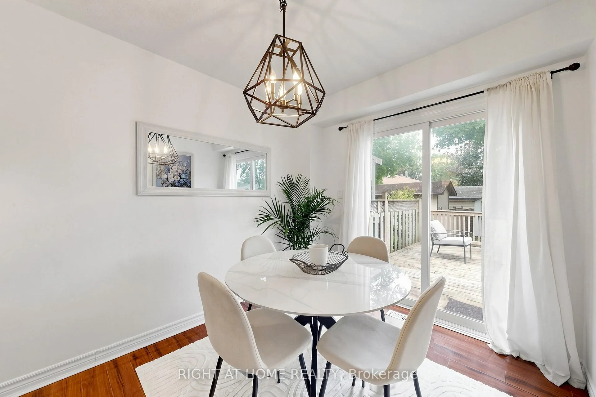 Photo 9 of 310 Shamrock Court, Oshawa, Vanier — HOMEH