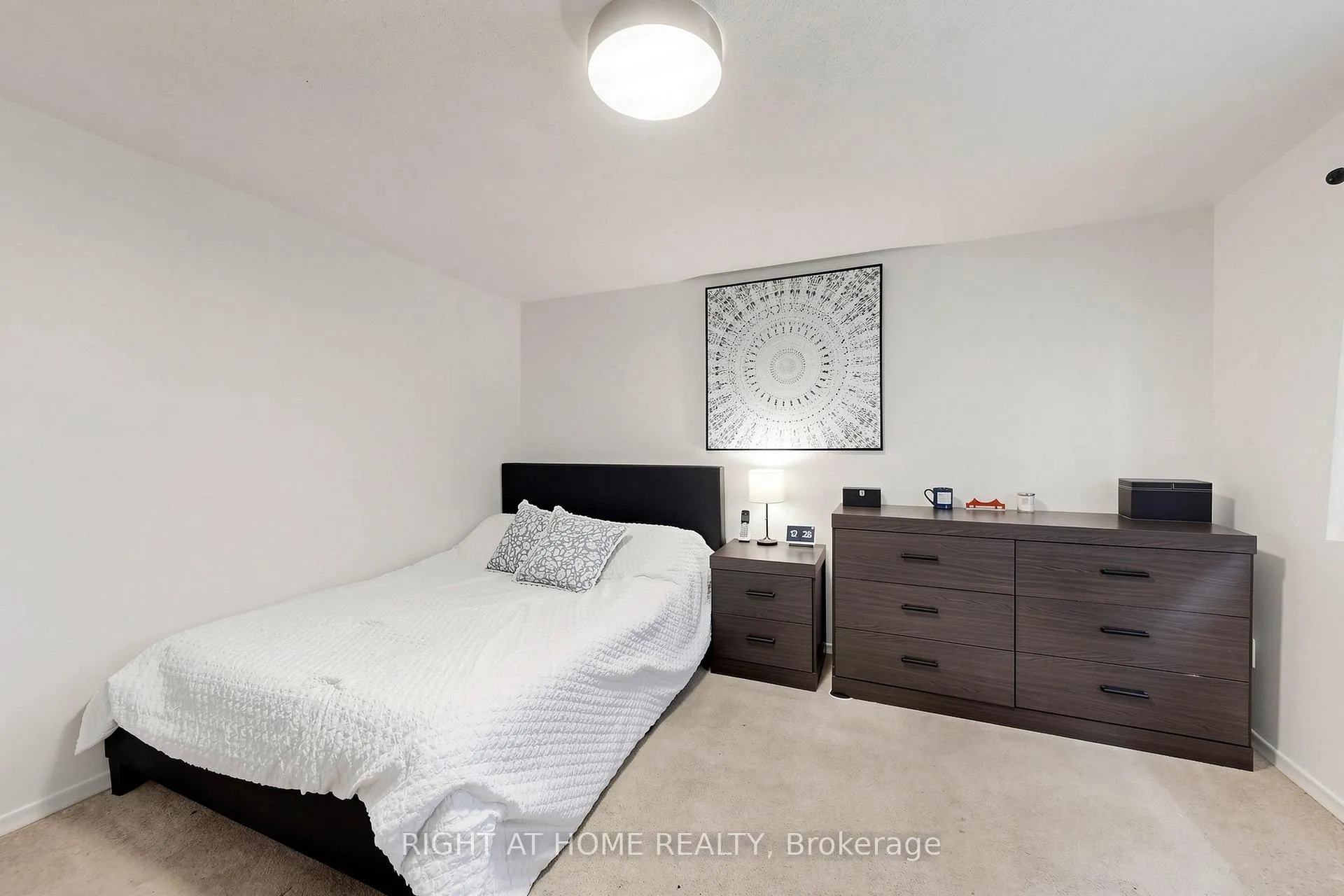 Photo 15 of 310 Shamrock Court, Oshawa, Vanier — HOMEH