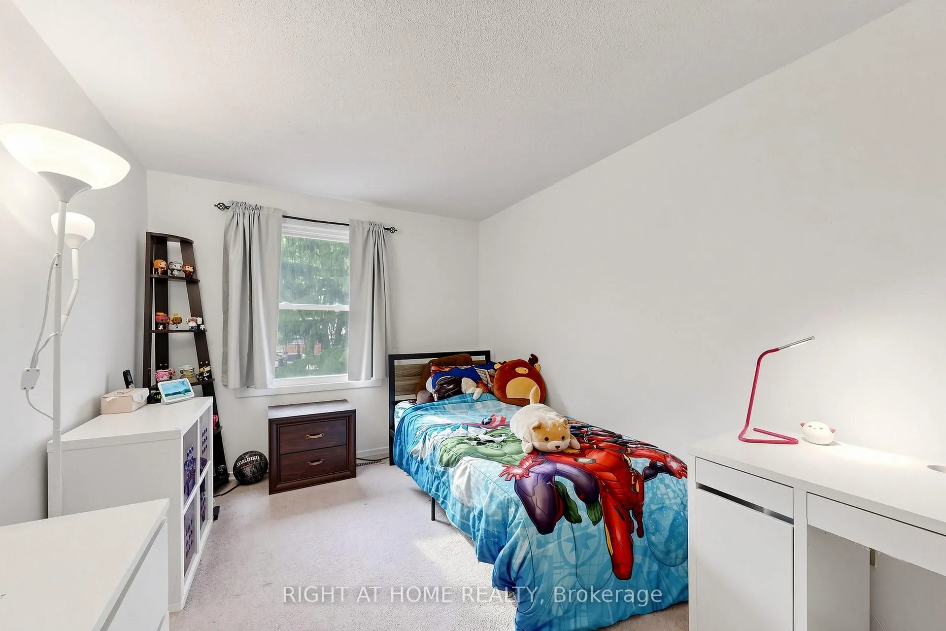 Photo 17 of 310 Shamrock Court, Oshawa, Vanier — HOMEH