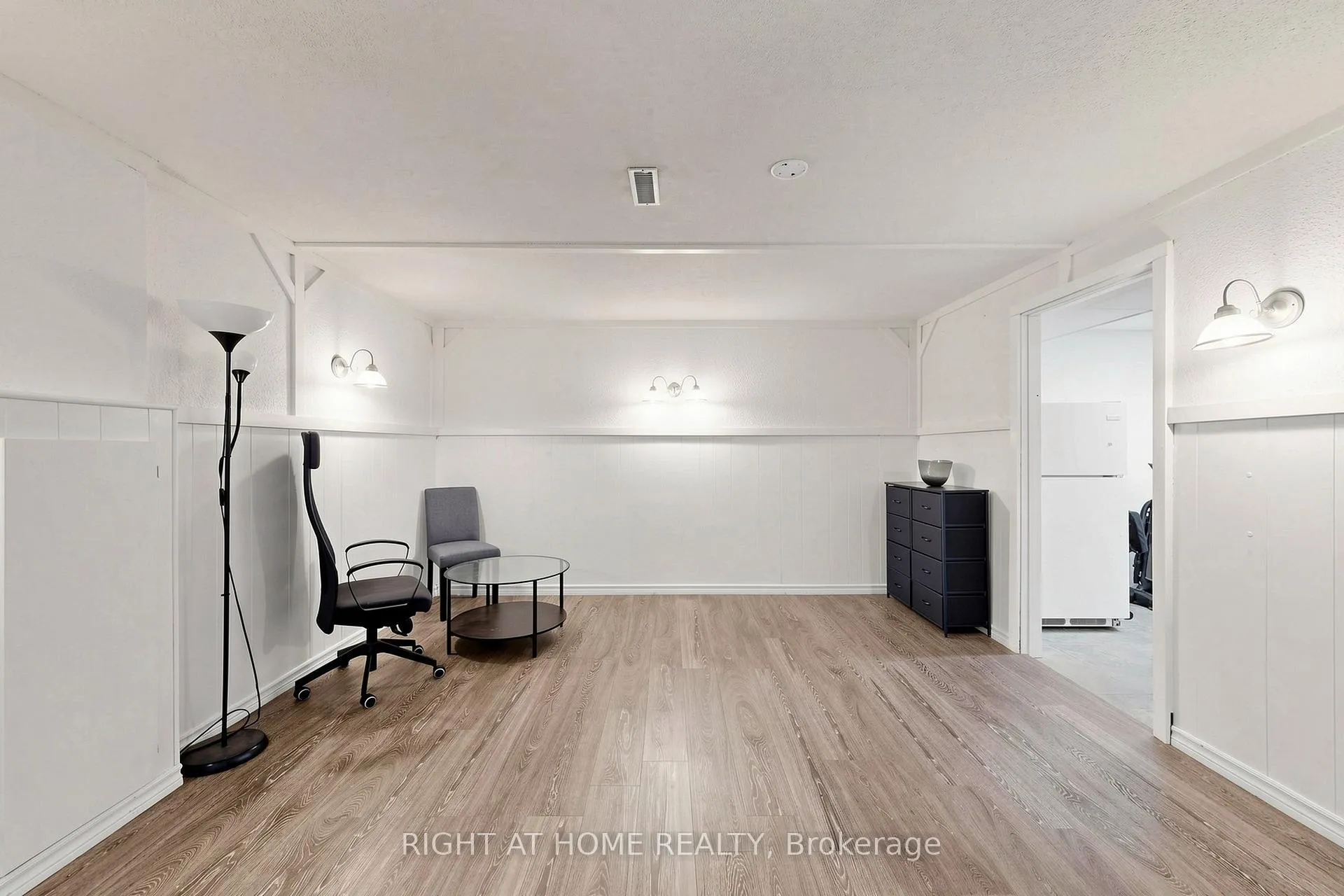 Photo 23 of 310 Shamrock Court, Oshawa, Vanier — HOMEH