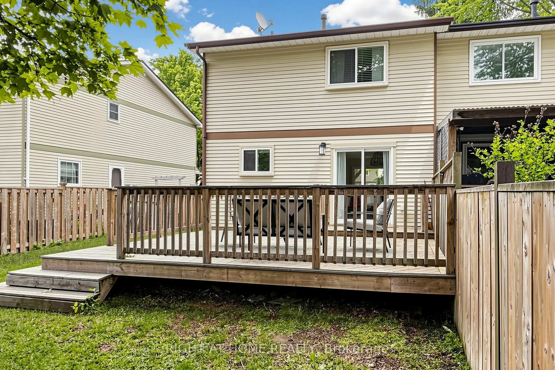 Photo 30 of 310 Shamrock Court, Oshawa, Vanier — HOMEH
