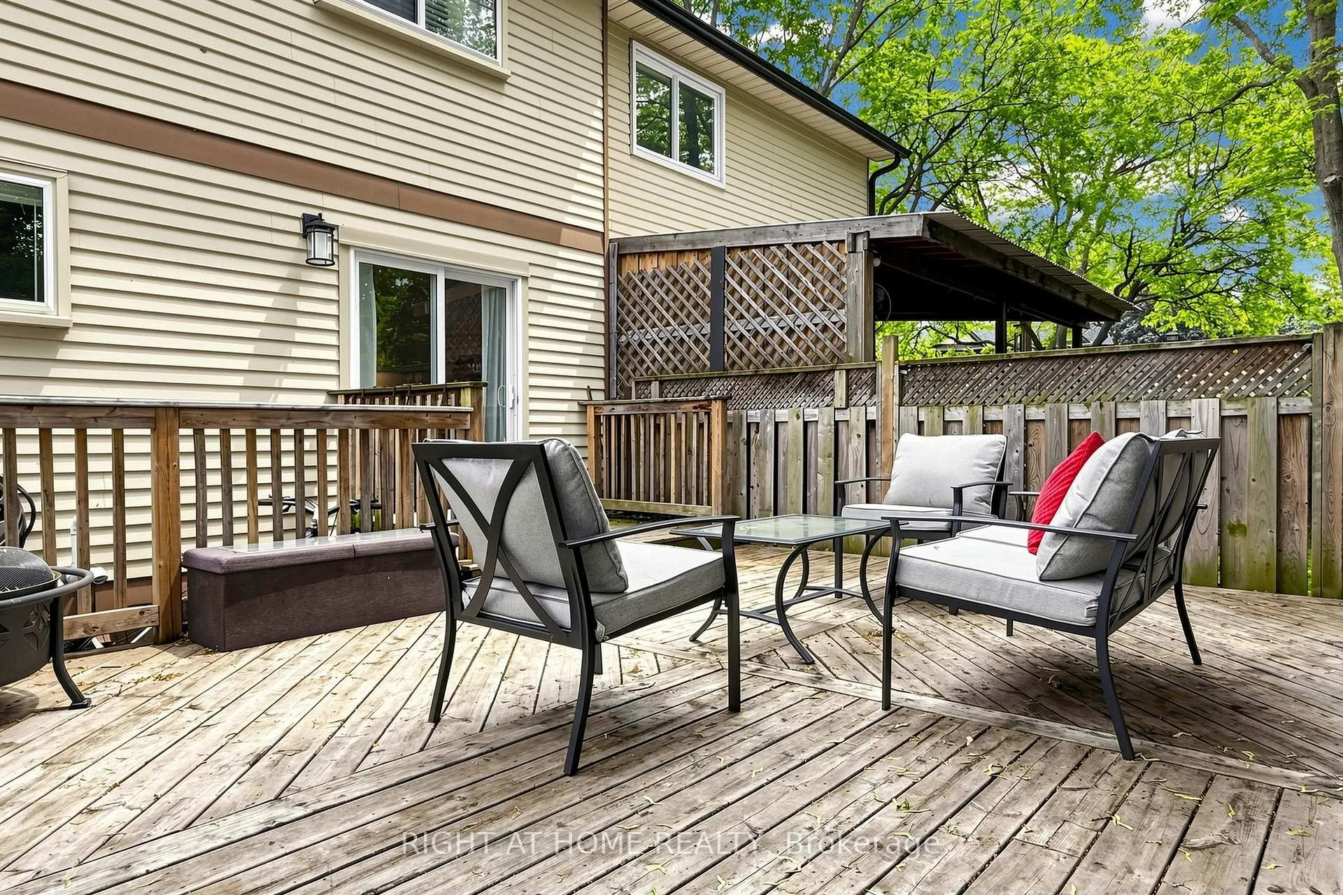 Photo 31 of 310 Shamrock Court, Oshawa, Vanier — HOMEH