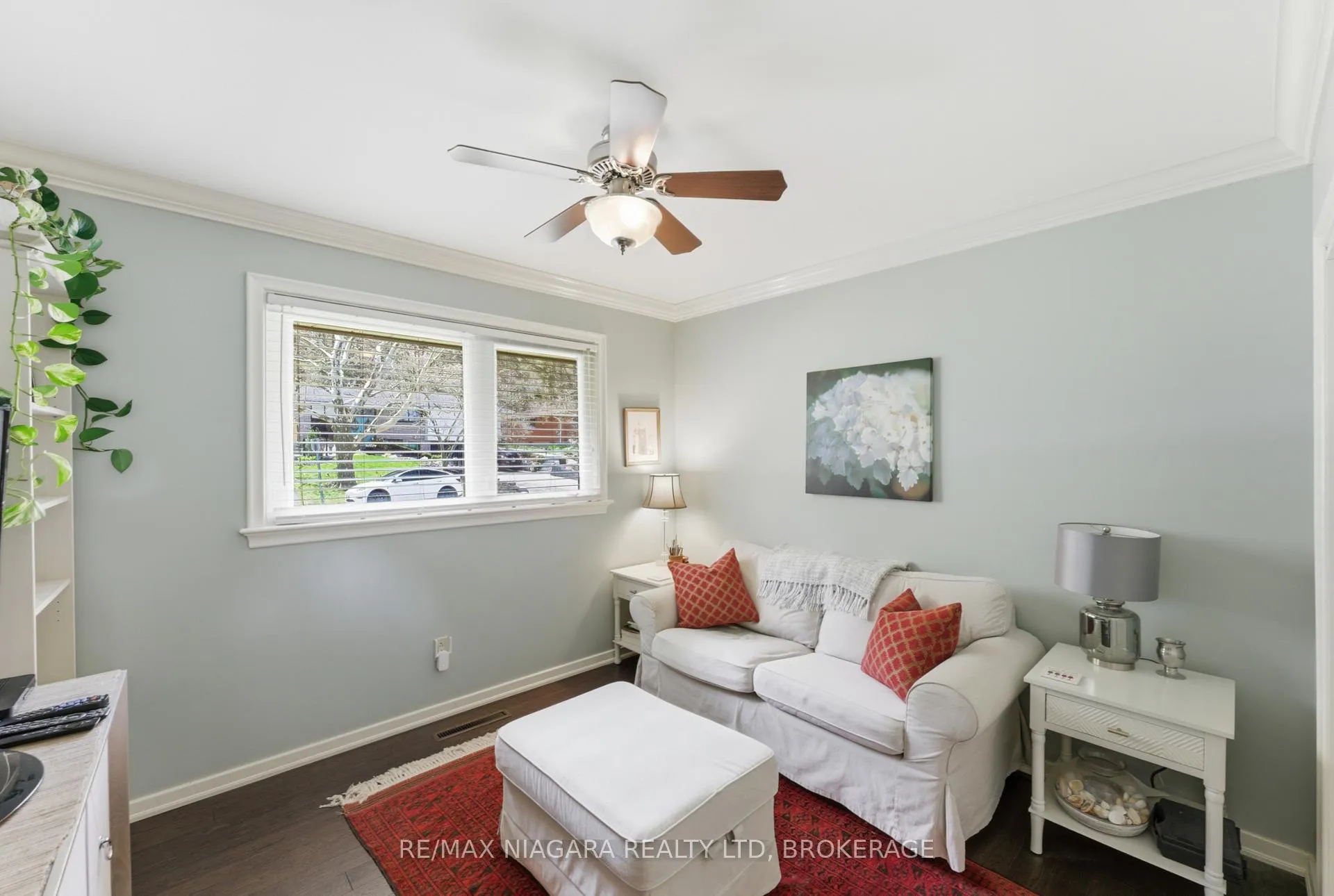 Photo 12 of 181 Woodside Drive, St. Catharines, Glendale/Glenridge — HOMEH