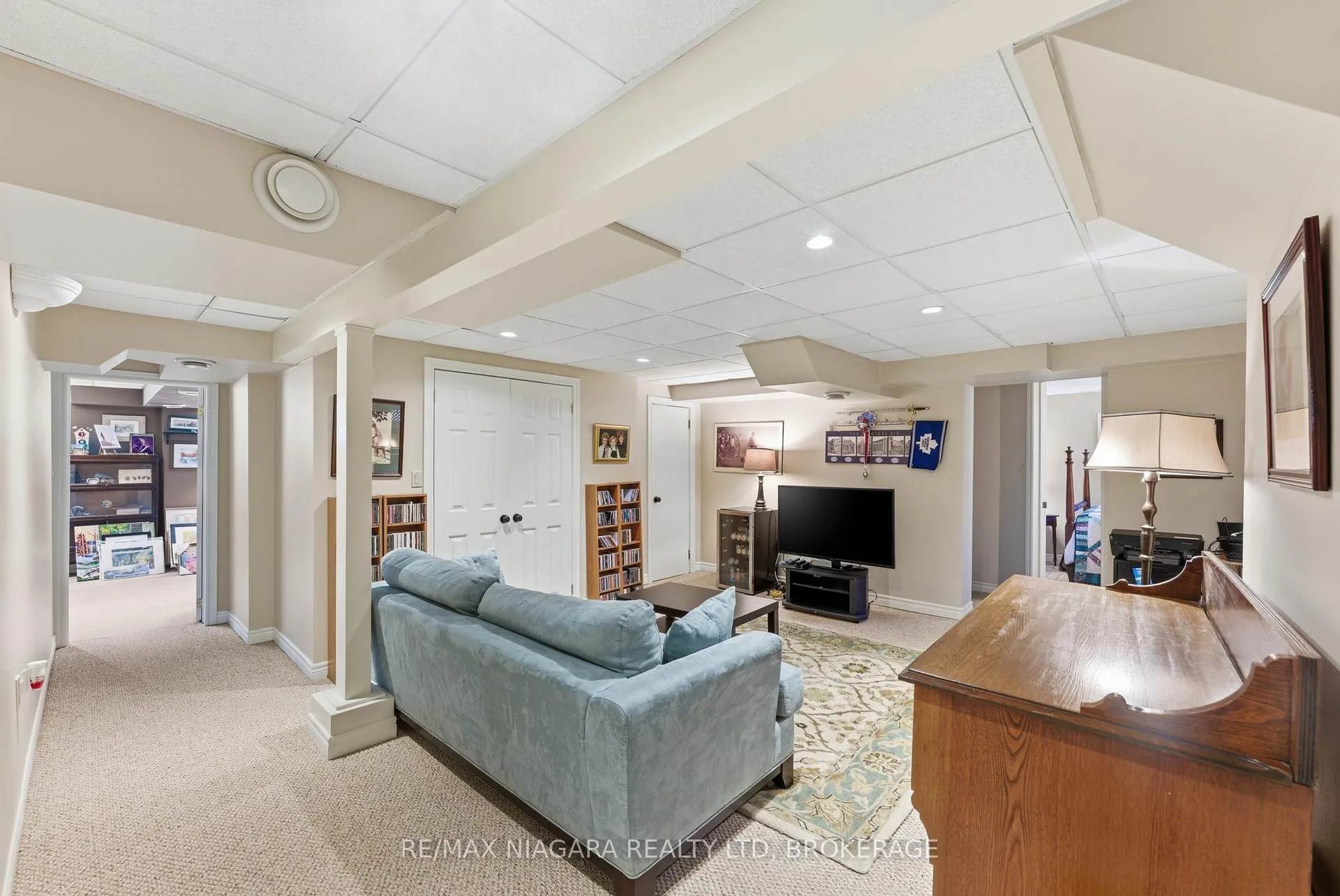 Photo 15 of 181 Woodside Drive, St. Catharines, Glendale/Glenridge — HOMEH
