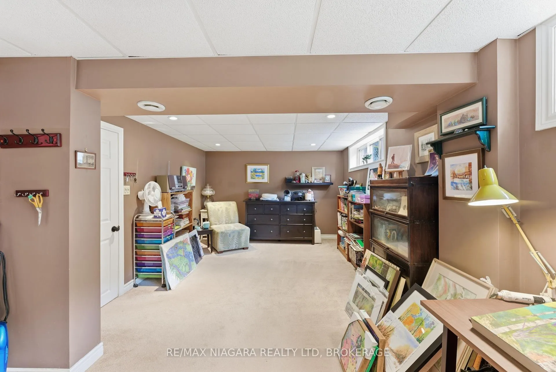 Photo 19 of 181 Woodside Drive, St. Catharines, Glendale/Glenridge — HOMEH