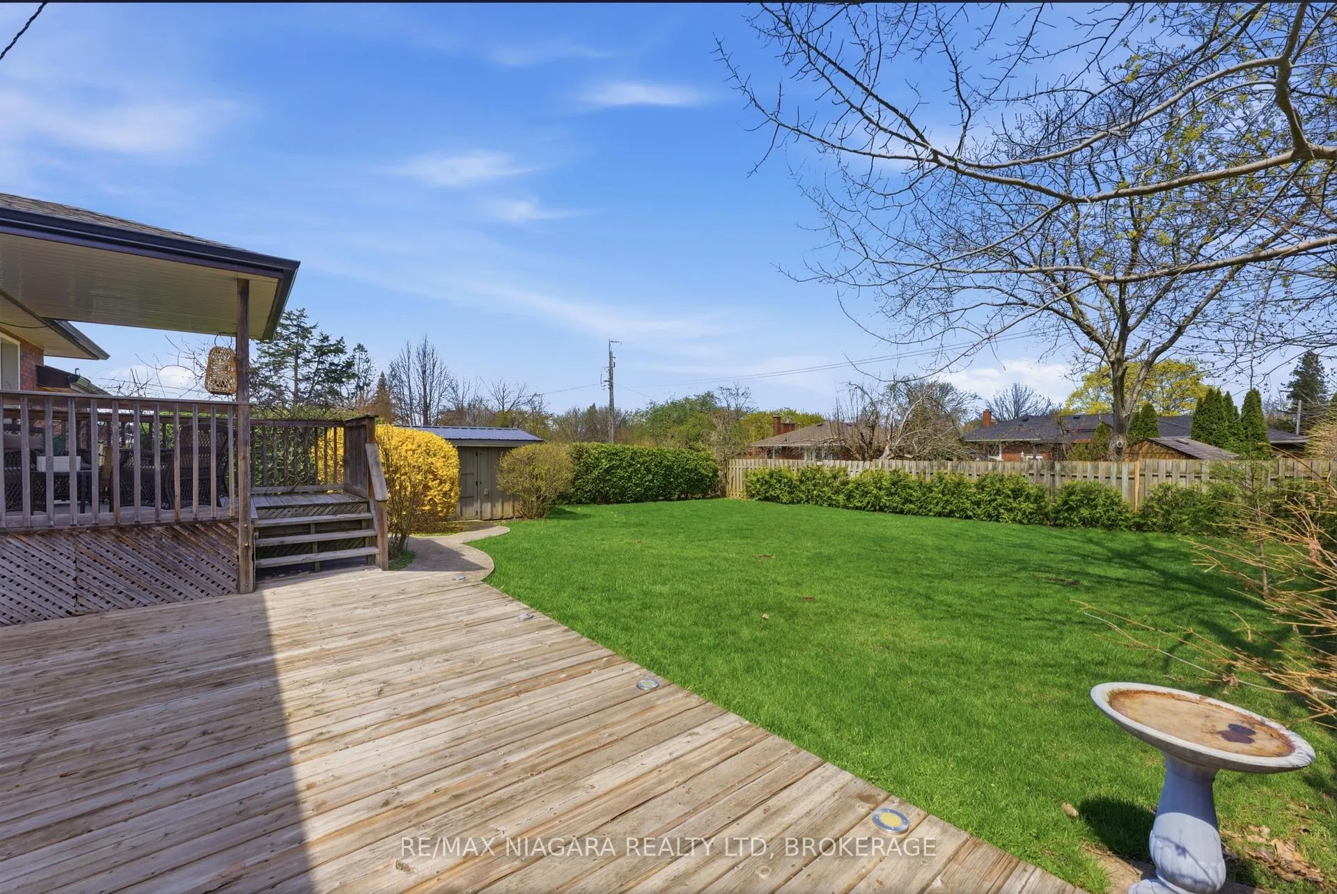 Photo 24 of 181 Woodside Drive, St. Catharines, Glendale/Glenridge — HOMEH
