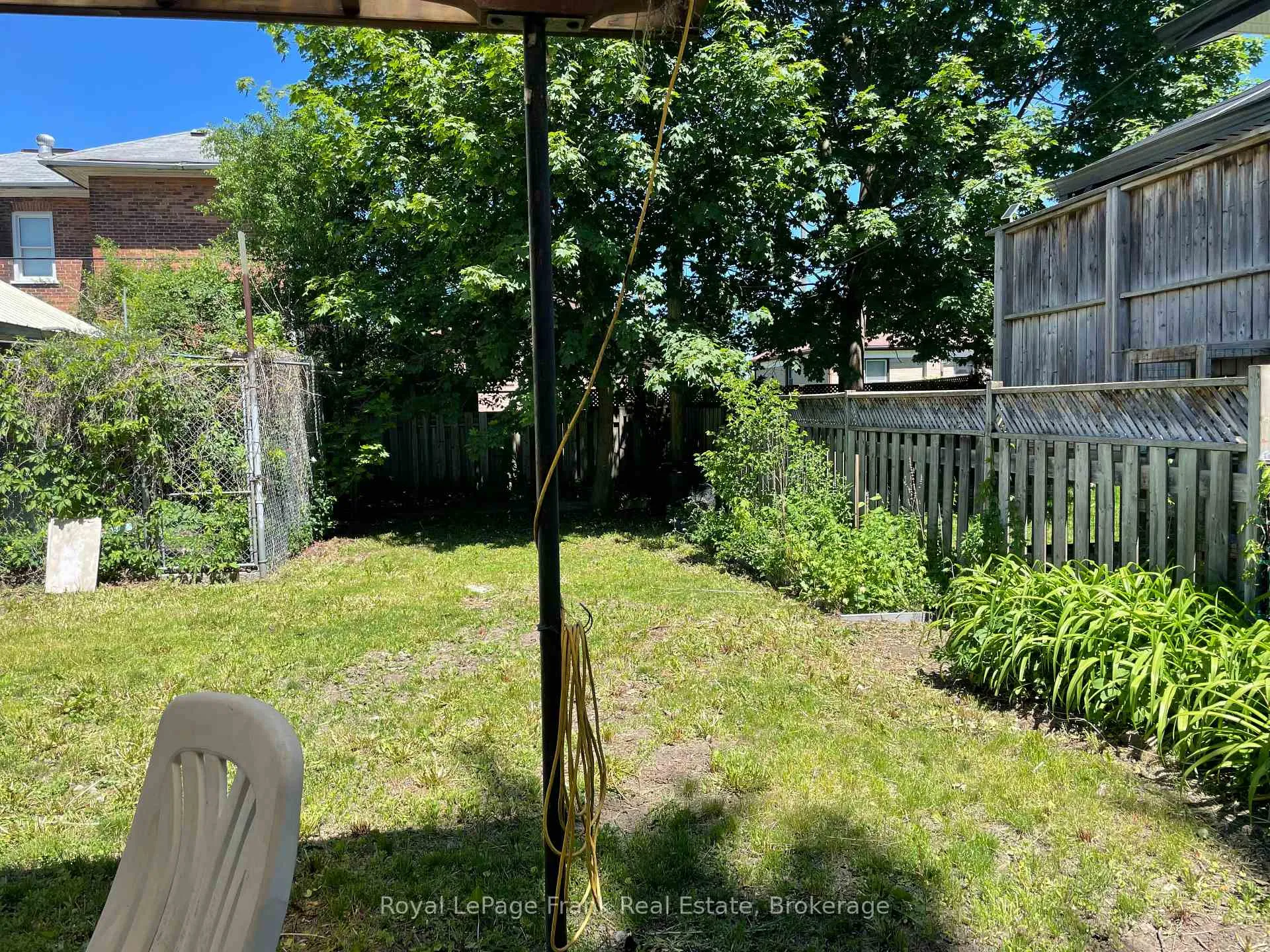 Photo 3 of 438 Rose Avenue, Peterborough, Otonabee Ward 1 — HOMEH