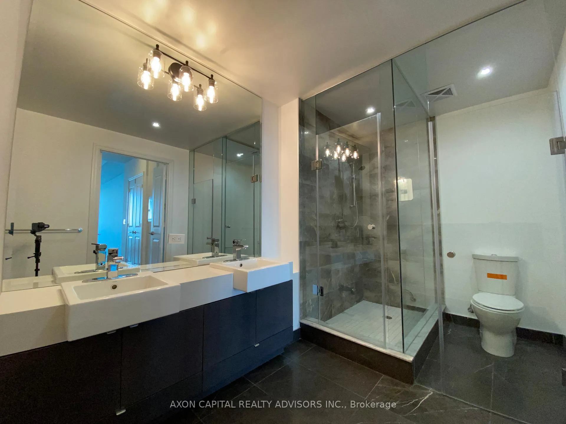 Photo 6 of Unit 5409, 8 The Esplanade, Toronto, Waterfront Communities — HOMEH