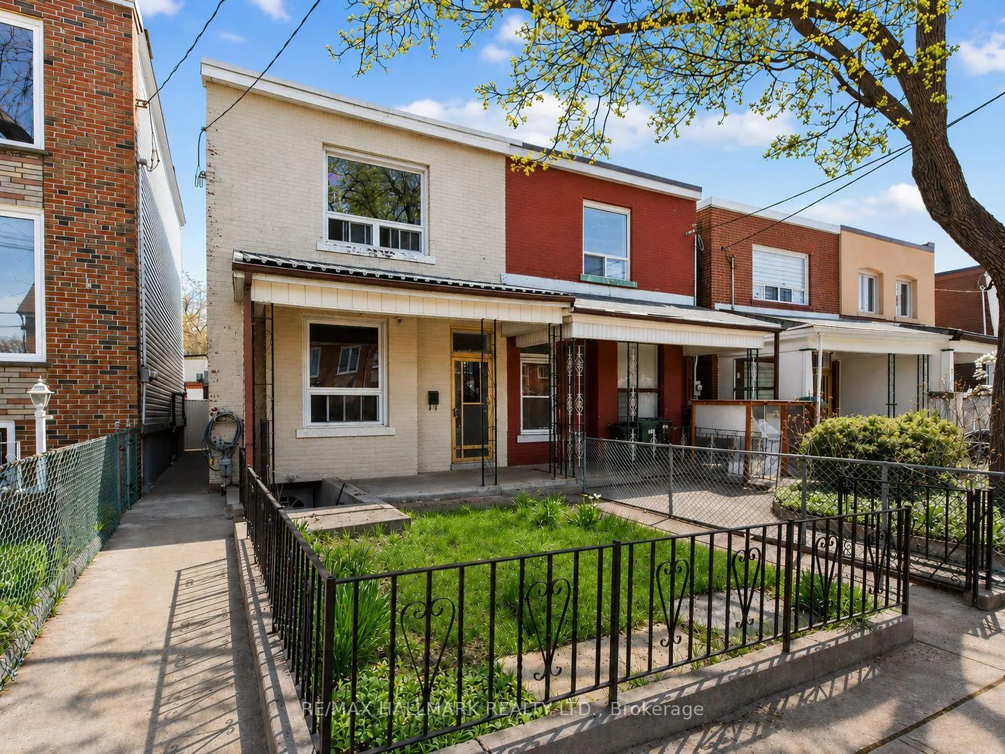 Front of 141 Palmerston Avenue