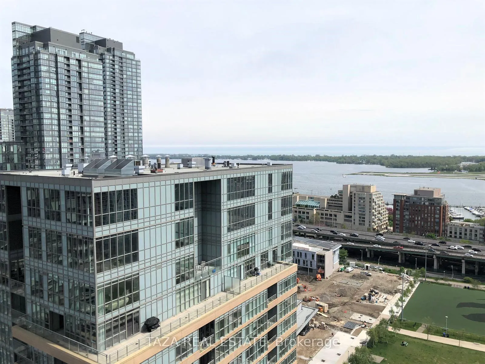 Photo 12 of Unit 2705, 15 Iceboat Terrace, Toronto, Waterfront Communities — HOMEH