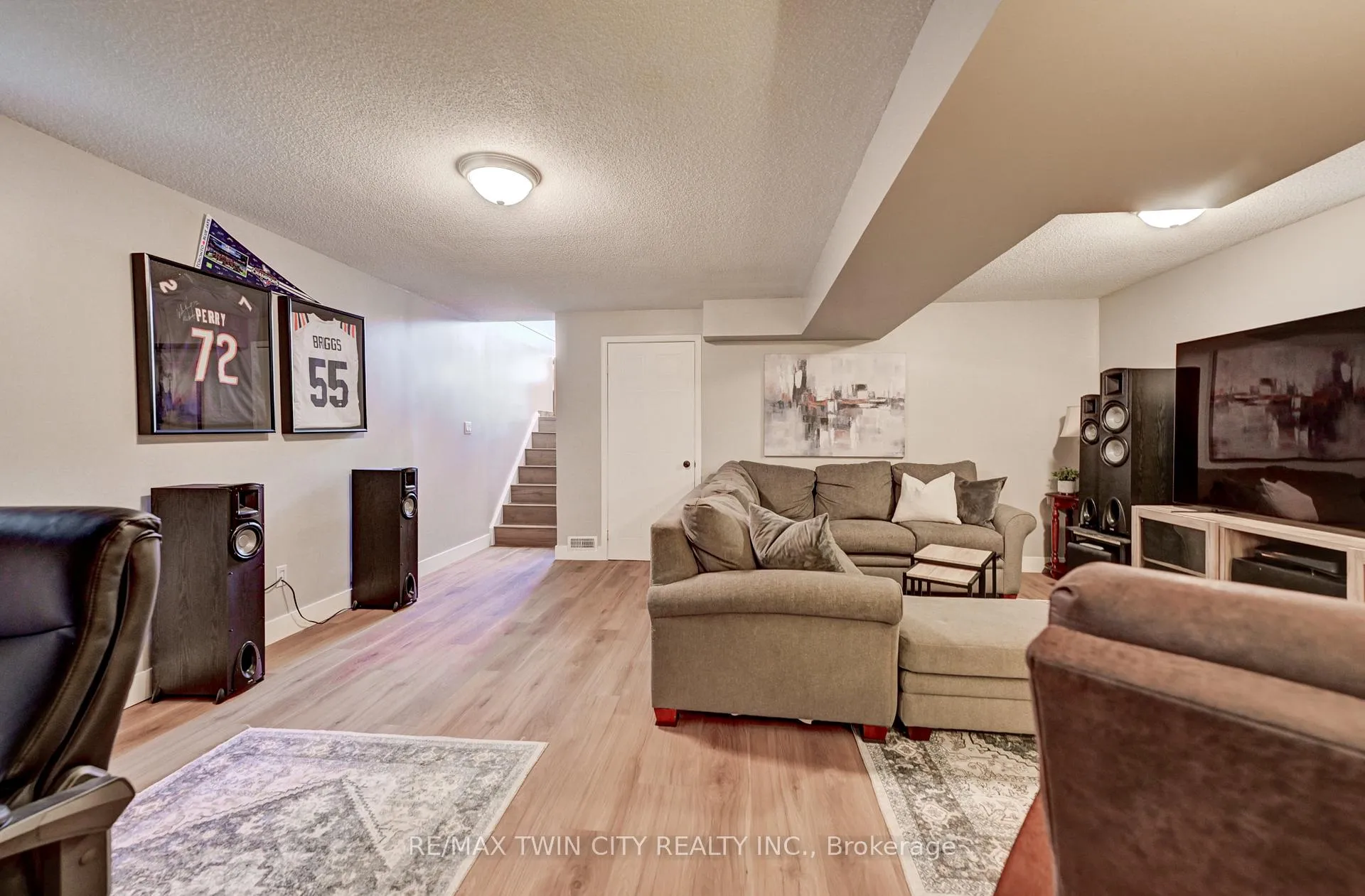 Photo 25 of 15 Michelle Court, Waterloo — HOMEH