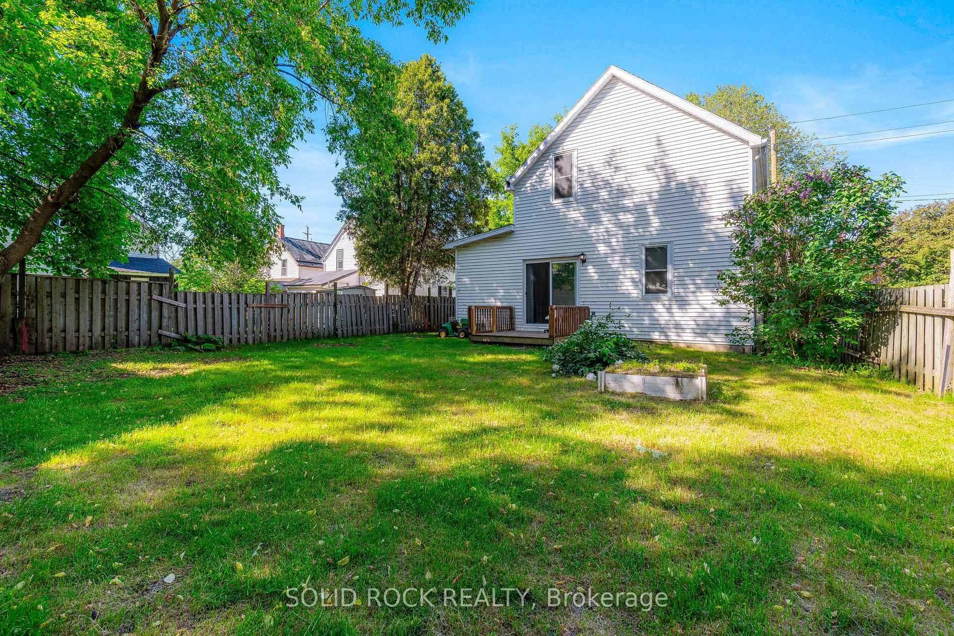 Photo 6 of 3004 Walker Street, Edwardsburgh/Cardinal, Town of Cardinal — HOMEH