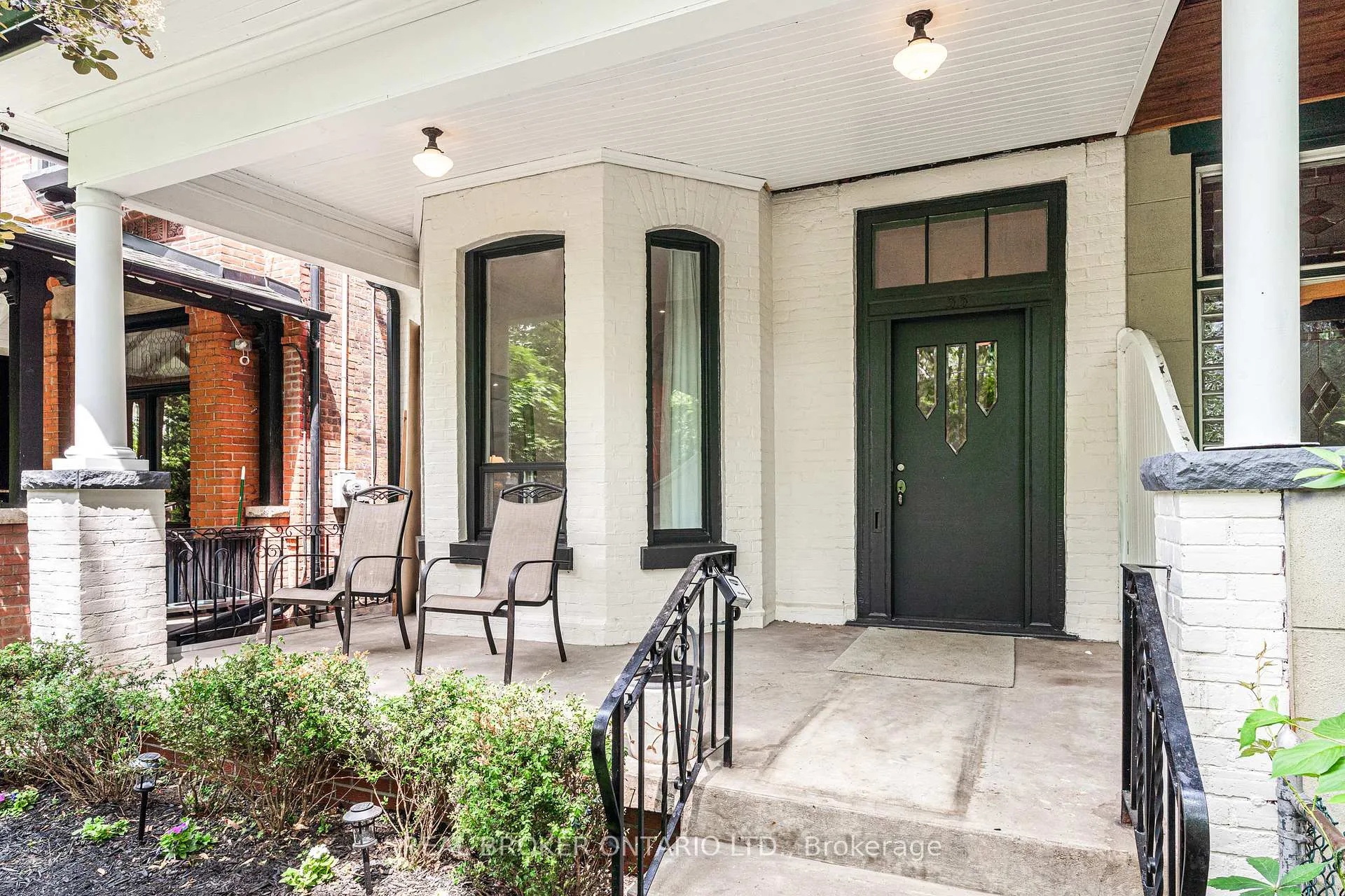 Photo 2 of 33 Lakeview Avenue, Toronto, Trinity-Bellwoods — HOMEH