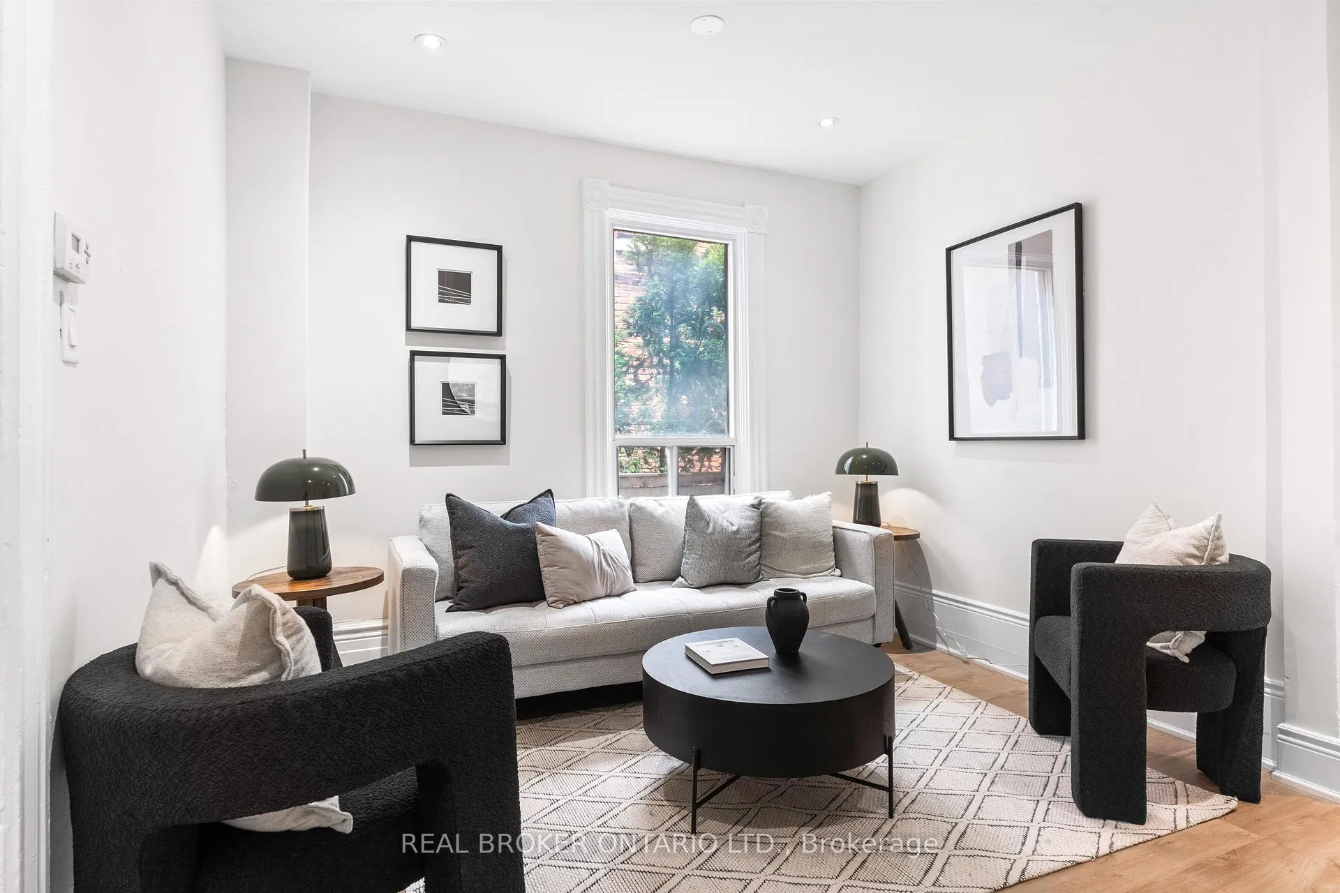 Photo 12 of 33 Lakeview Avenue, Toronto, Trinity-Bellwoods — HOMEH