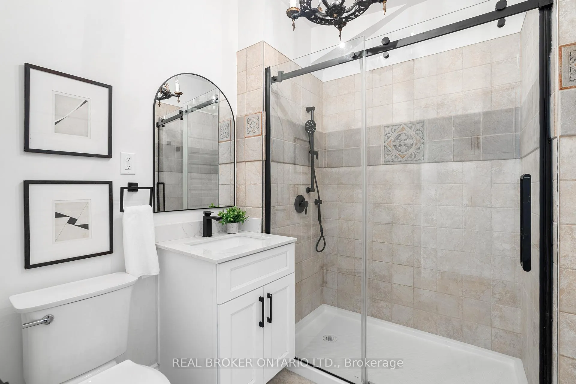 Photo 17 of 33 Lakeview Avenue, Toronto, Trinity-Bellwoods — HOMEH