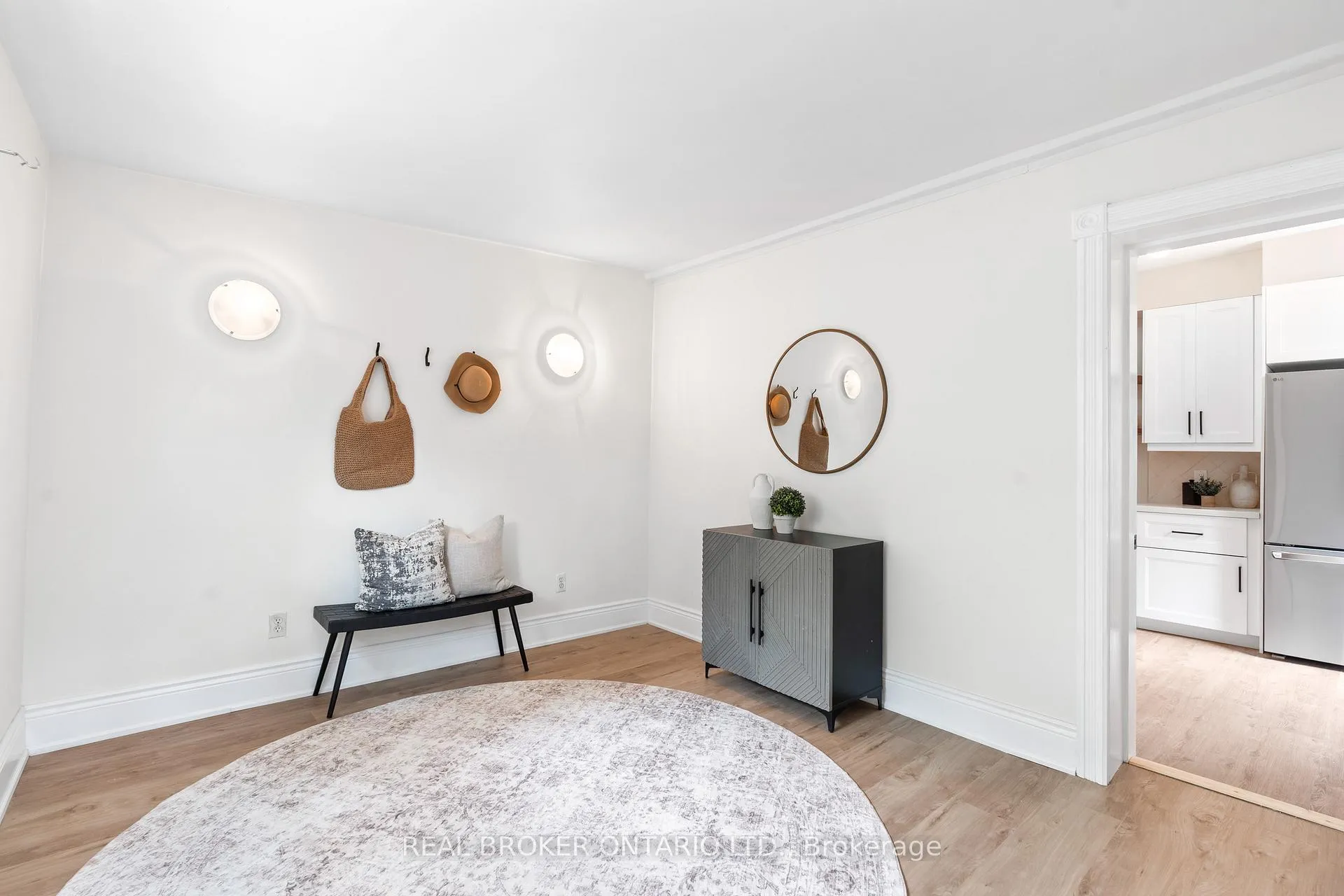 Photo 19 of 33 Lakeview Avenue, Toronto, Trinity-Bellwoods — HOMEH