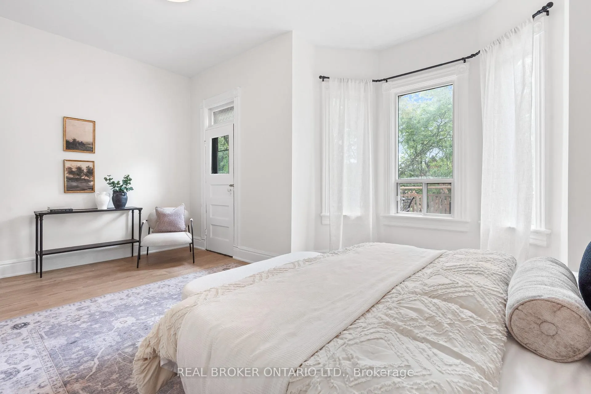 Photo 21 of 33 Lakeview Avenue, Toronto, Trinity-Bellwoods — HOMEH