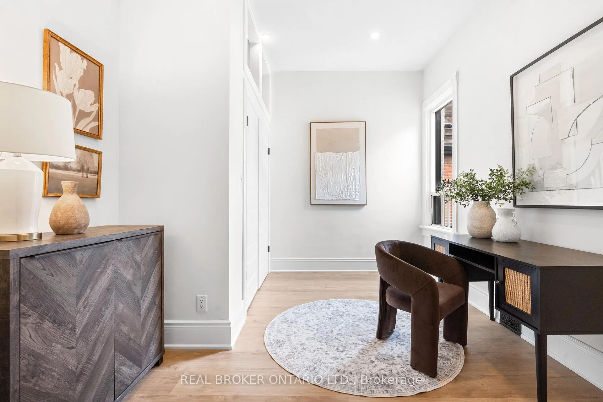 Photo 24 of 33 Lakeview Avenue, Toronto, Trinity-Bellwoods — HOMEH