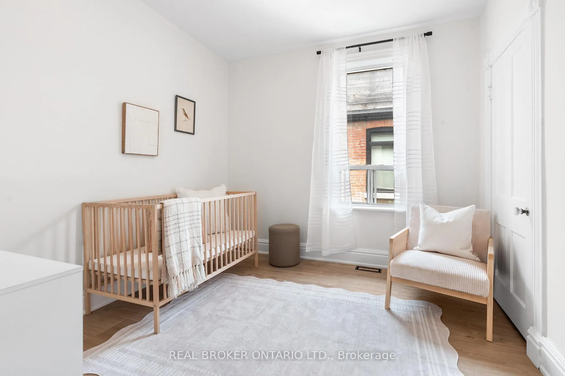 Photo 26 of 33 Lakeview Avenue, Toronto, Trinity-Bellwoods — HOMEH