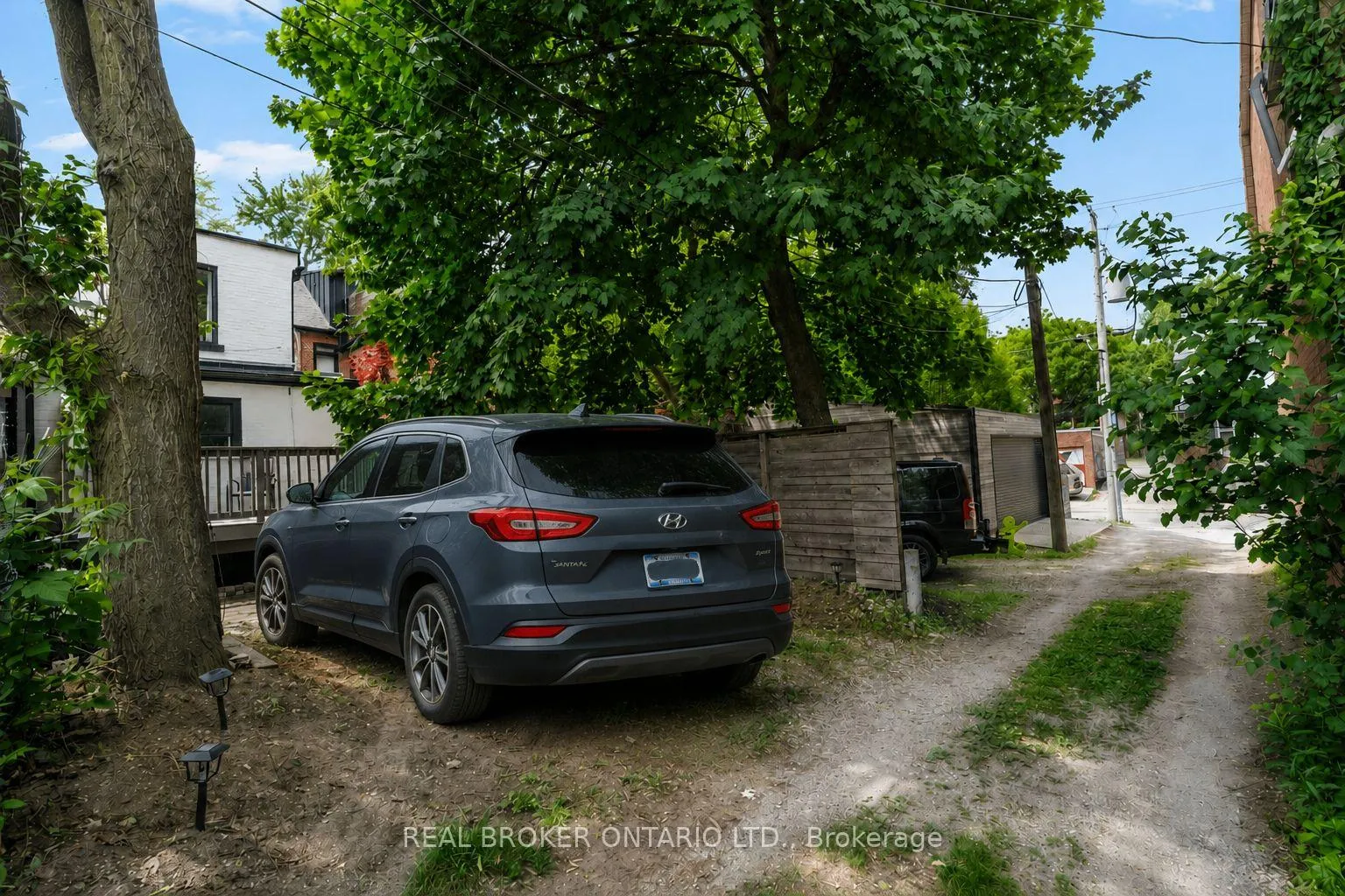Photo 35 of 33 Lakeview Avenue, Toronto, Trinity-Bellwoods — HOMEH