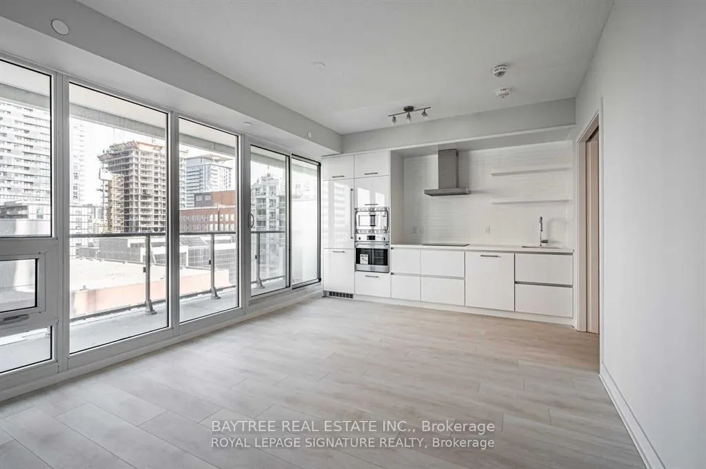 Photo 5 of Unit 1701, 2221 Yonge Street, Toronto, Mount Pleasant West — HOMEH