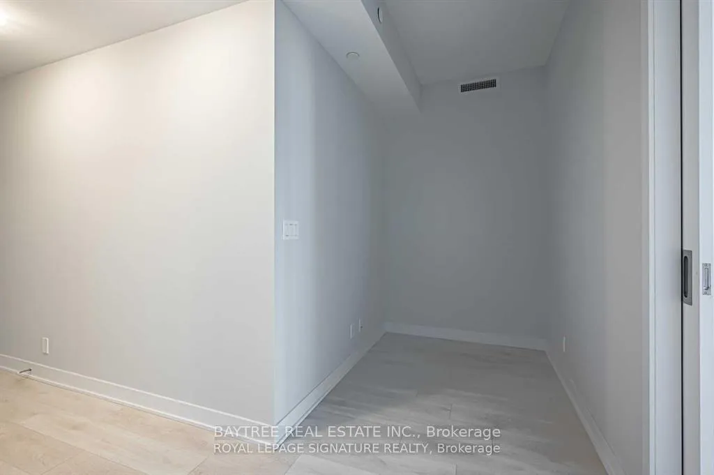 Photo 6 of Unit 1701, 2221 Yonge Street, Toronto, Mount Pleasant West — HOMEH
