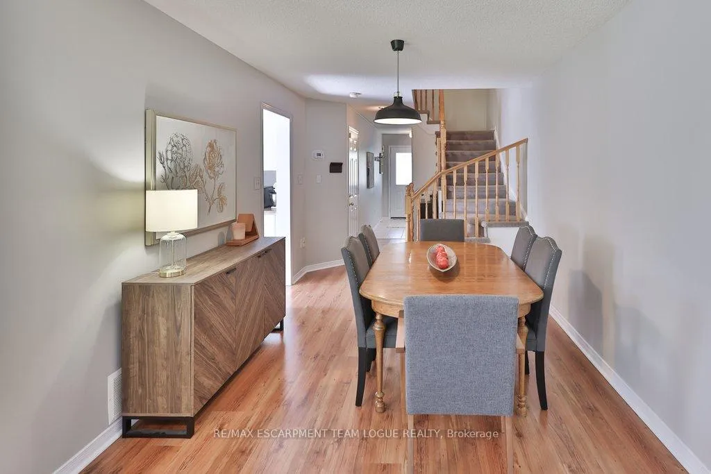 Photo 7 of 1229 Blanshard Drive, Burlington, Tansley — HOMEH