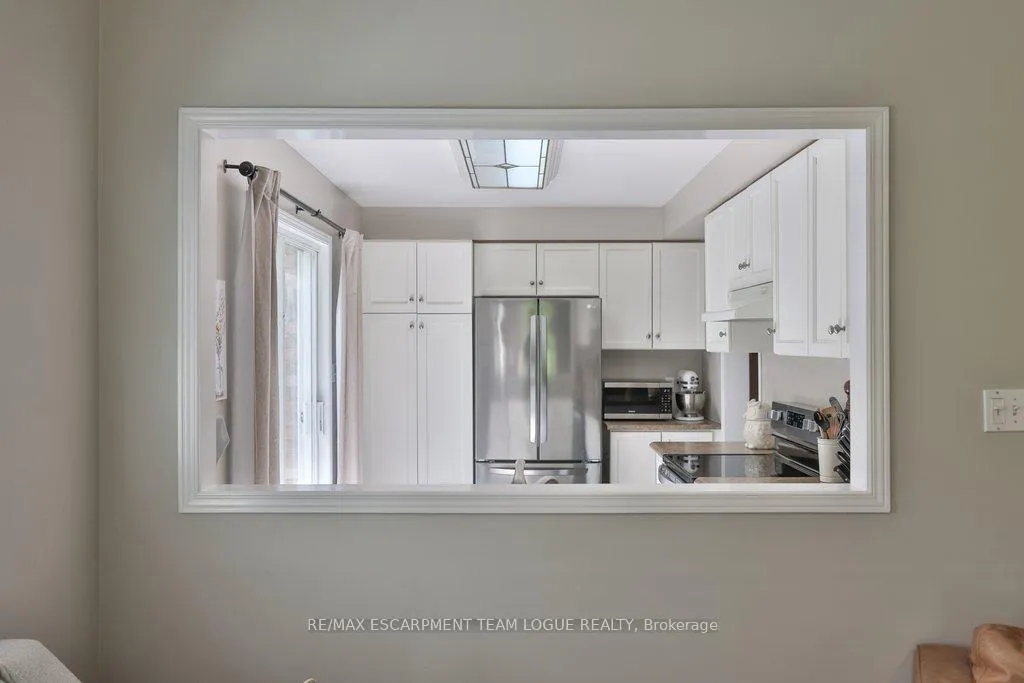 Photo 11 of 1229 Blanshard Drive, Burlington, Tansley — HOMEH