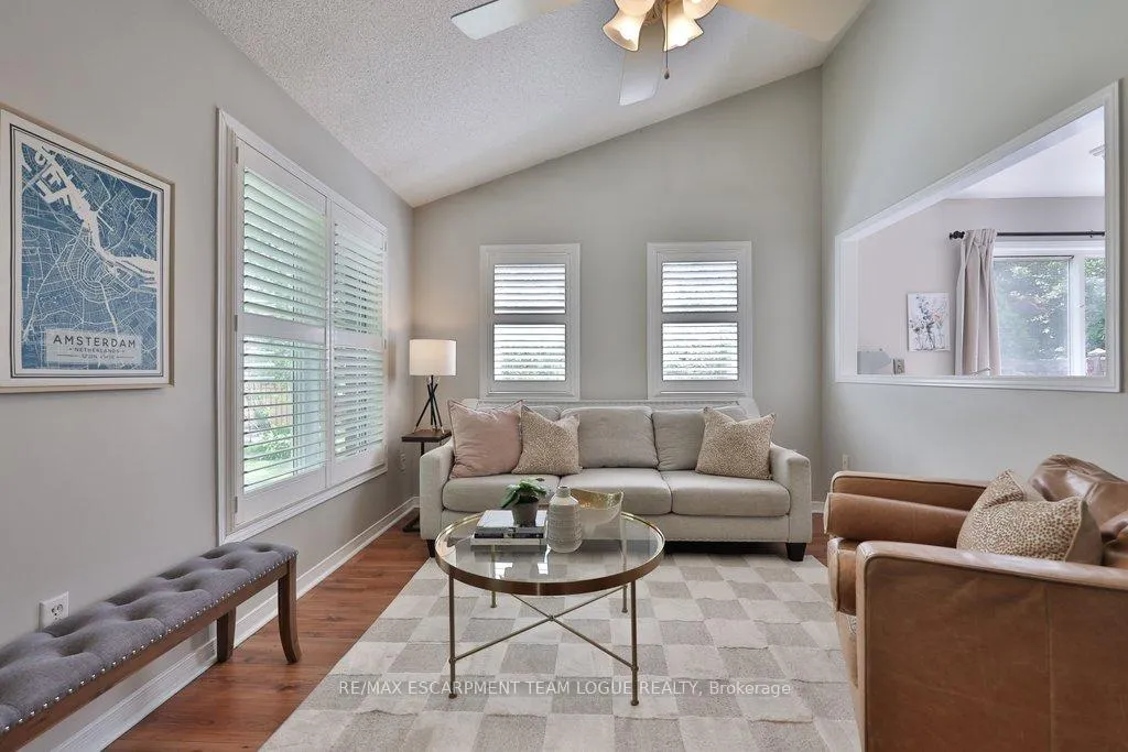 Photo 14 of 1229 Blanshard Drive, Burlington, Tansley — HOMEH