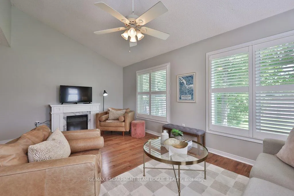 Photo 15 of 1229 Blanshard Drive, Burlington, Tansley — HOMEH