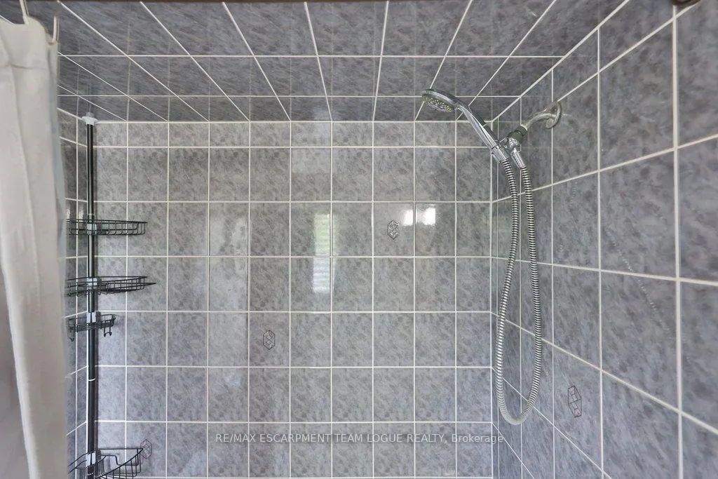 Photo 29 of 1229 Blanshard Drive, Burlington, Tansley — HOMEH