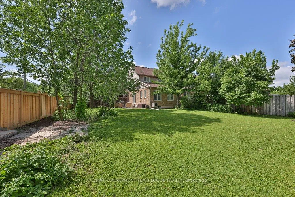 Photo 38 of 1229 Blanshard Drive, Burlington, Tansley — HOMEH