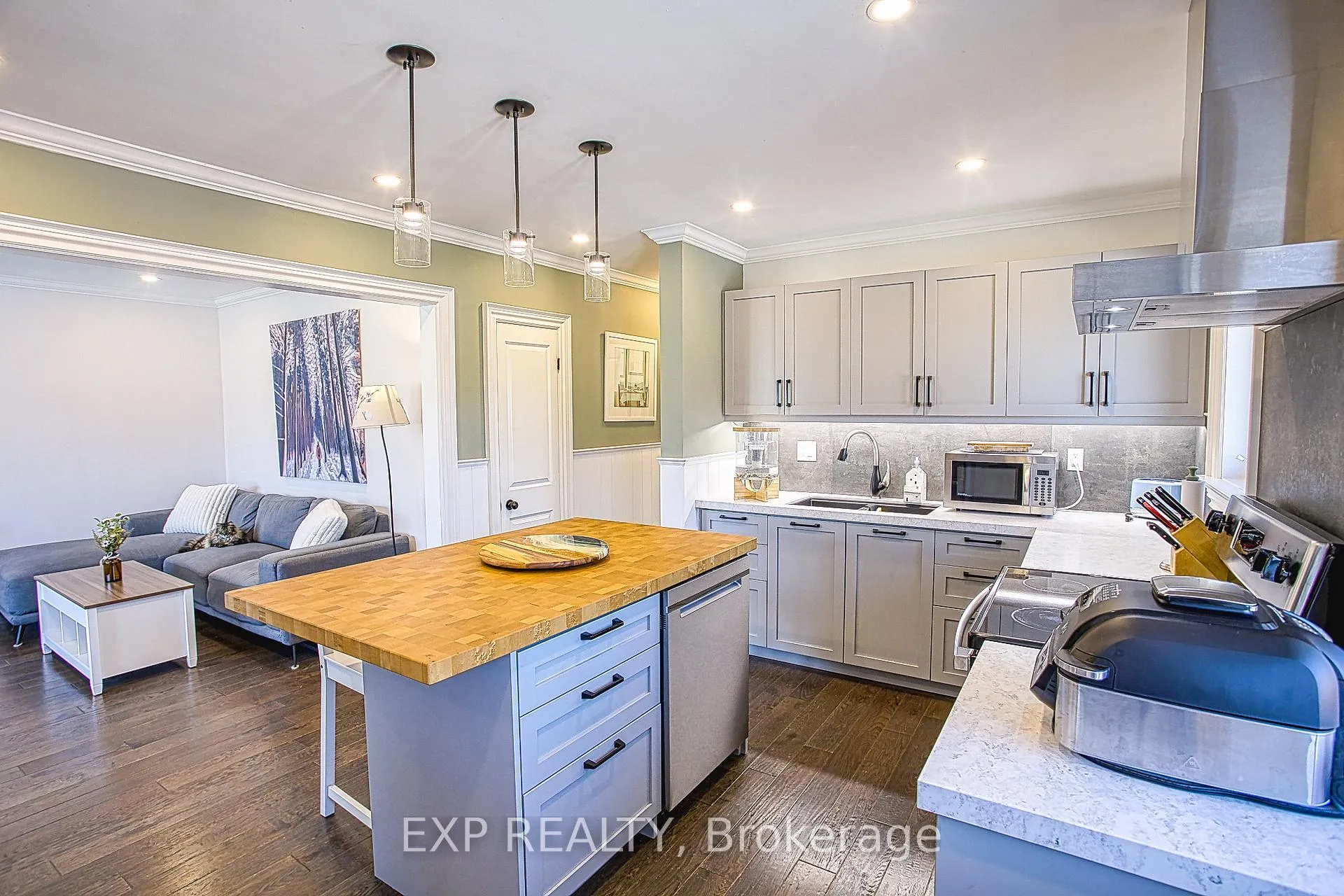 Photo 12 of 90 Prince Charles Drive, Halton Hills, Georgetown — HOMEH