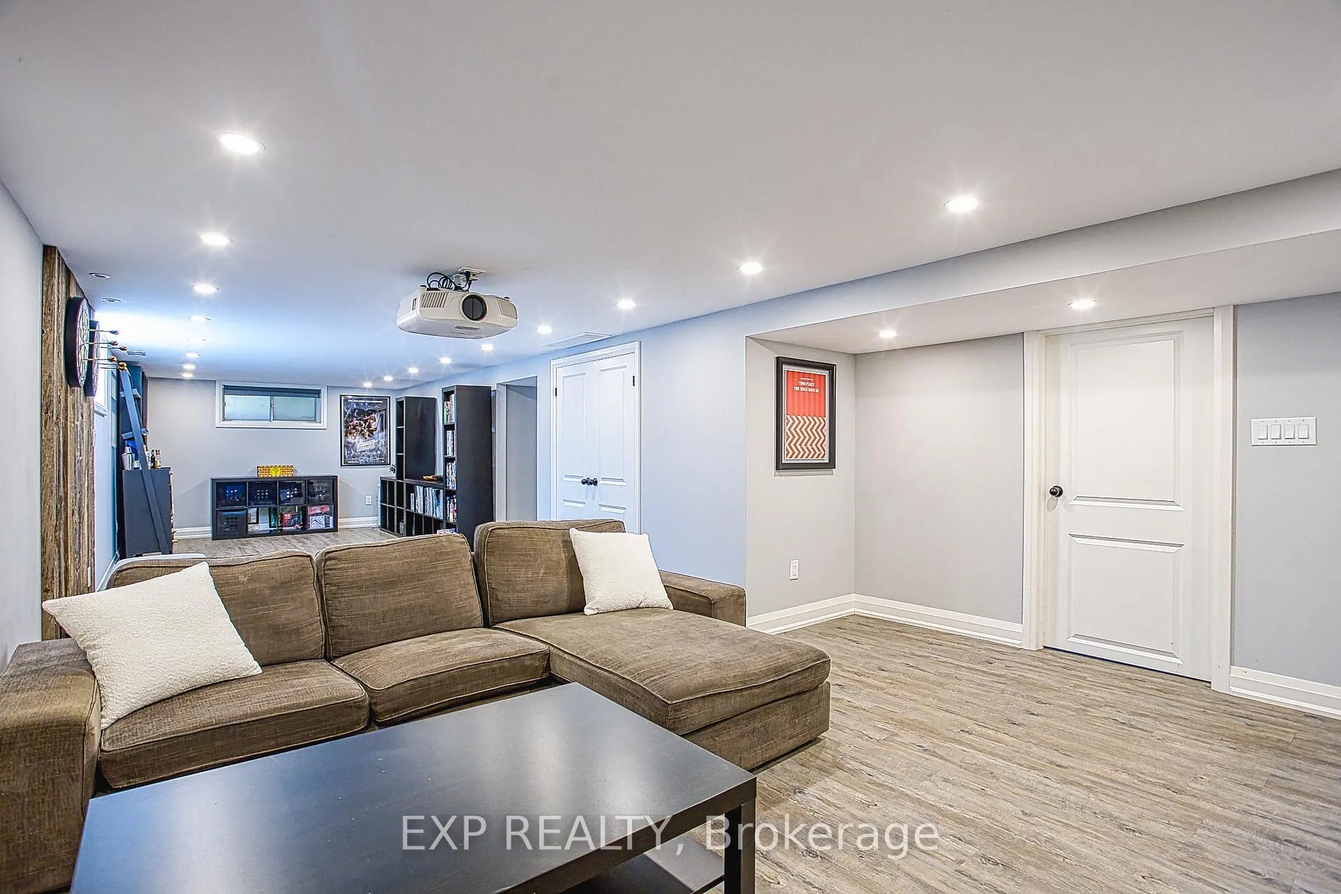 Photo 20 of 90 Prince Charles Drive, Halton Hills, Georgetown — HOMEH