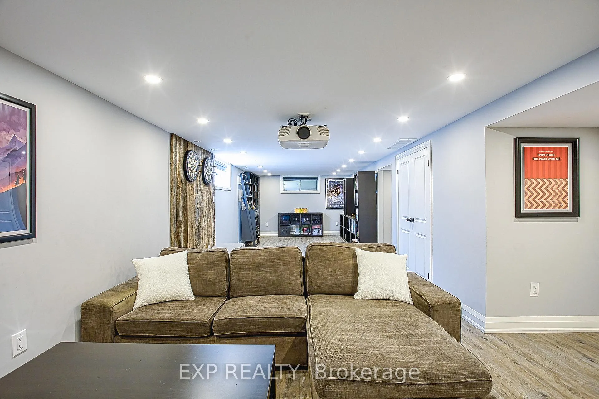 Photo 21 of 90 Prince Charles Drive, Halton Hills, Georgetown — HOMEH