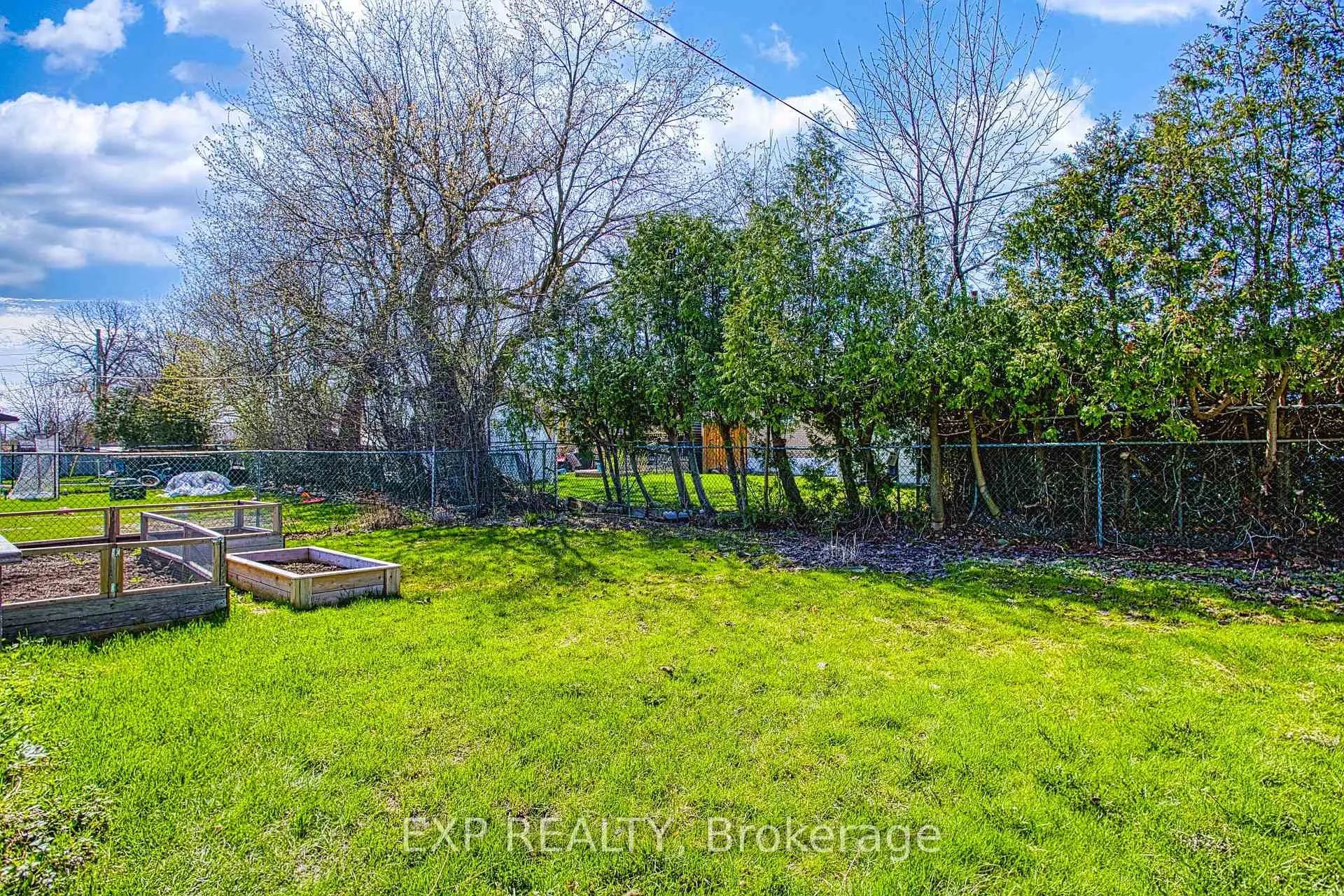 Photo 32 of 90 Prince Charles Drive, Halton Hills, Georgetown — HOMEH