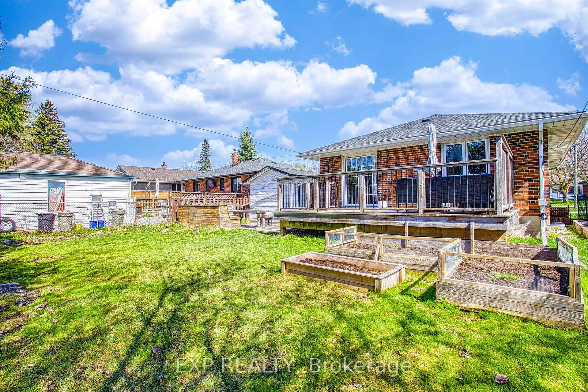 Photo 33 of 90 Prince Charles Drive, Halton Hills, Georgetown — HOMEH