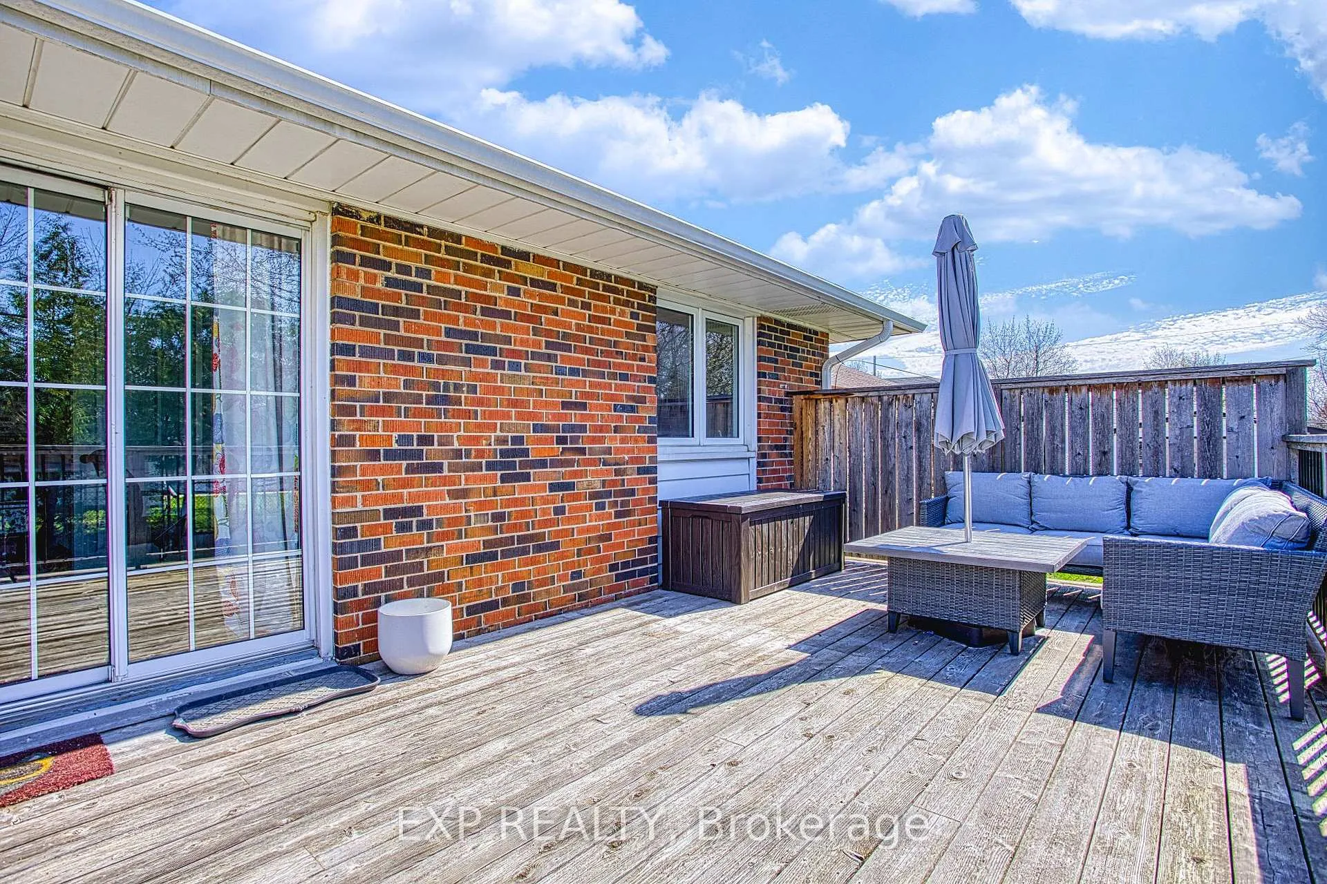 Photo 35 of 90 Prince Charles Drive, Halton Hills, Georgetown — HOMEH