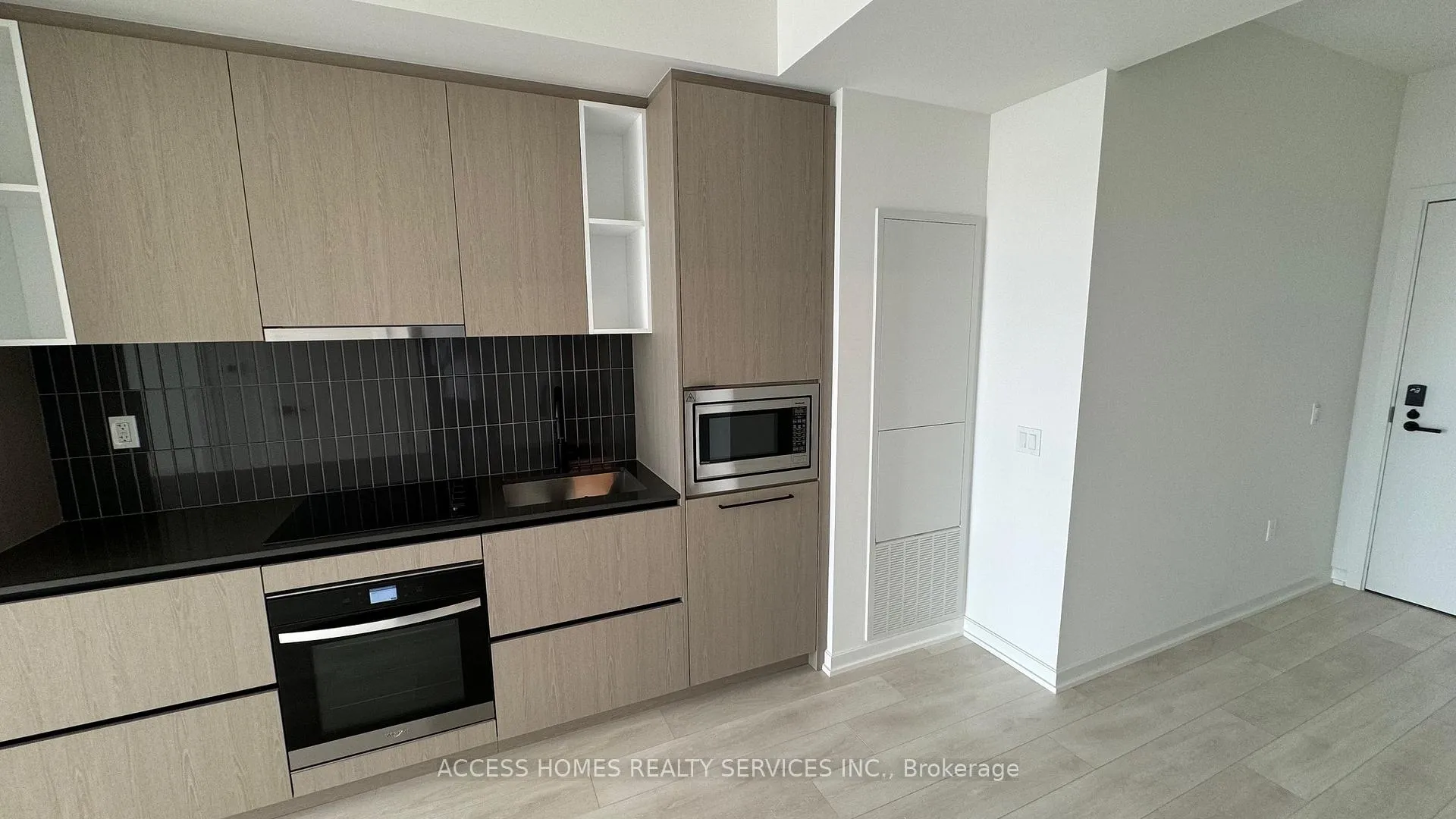 Photo 7 of Unit 1601, 10 Graphophone Grove, Toronto, Dovercourt-Wallace Emerson-Junction — HOMEH