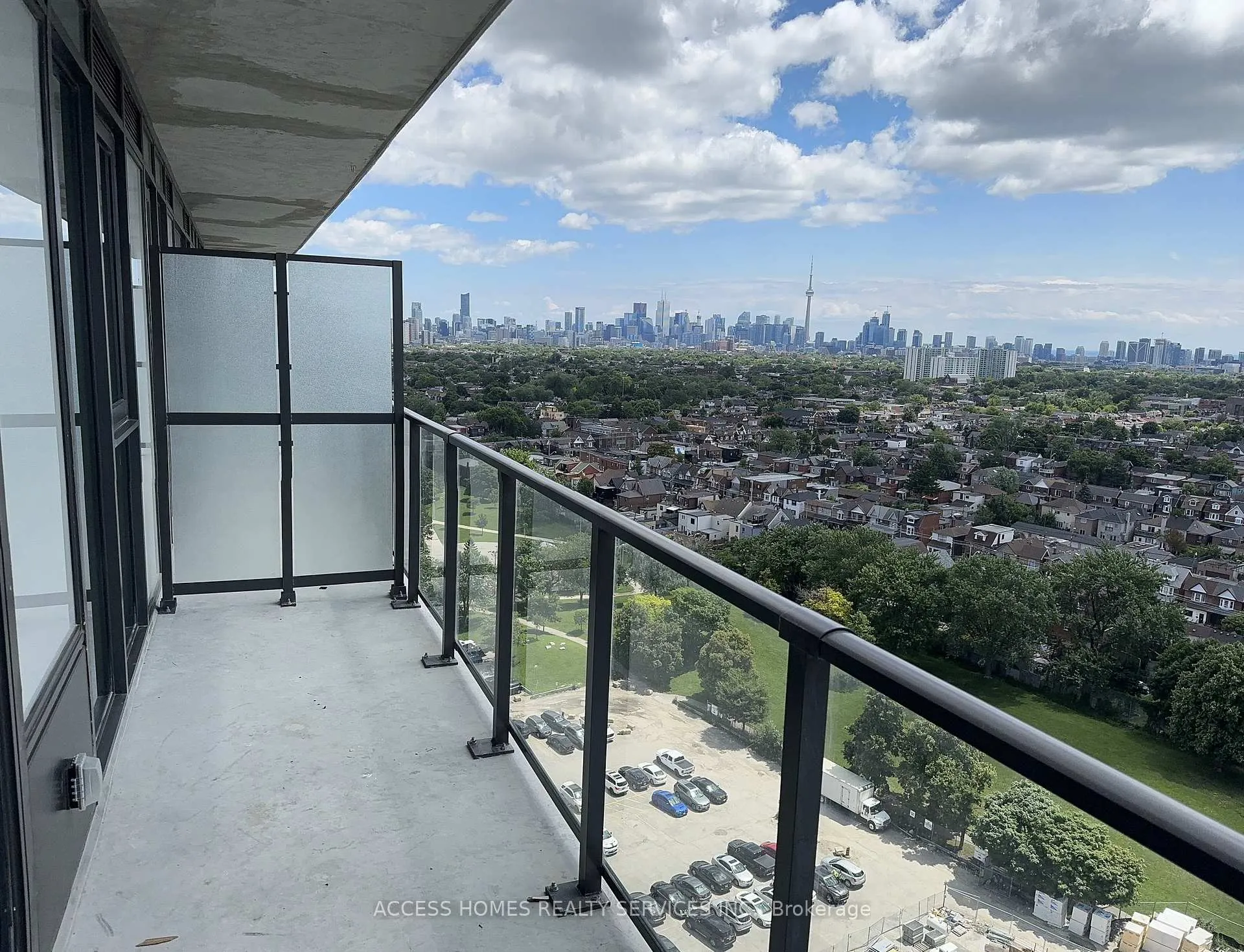 Photo 15 of Unit 1601, 10 Graphophone Grove, Toronto, Dovercourt-Wallace Emerson-Junction — HOMEH