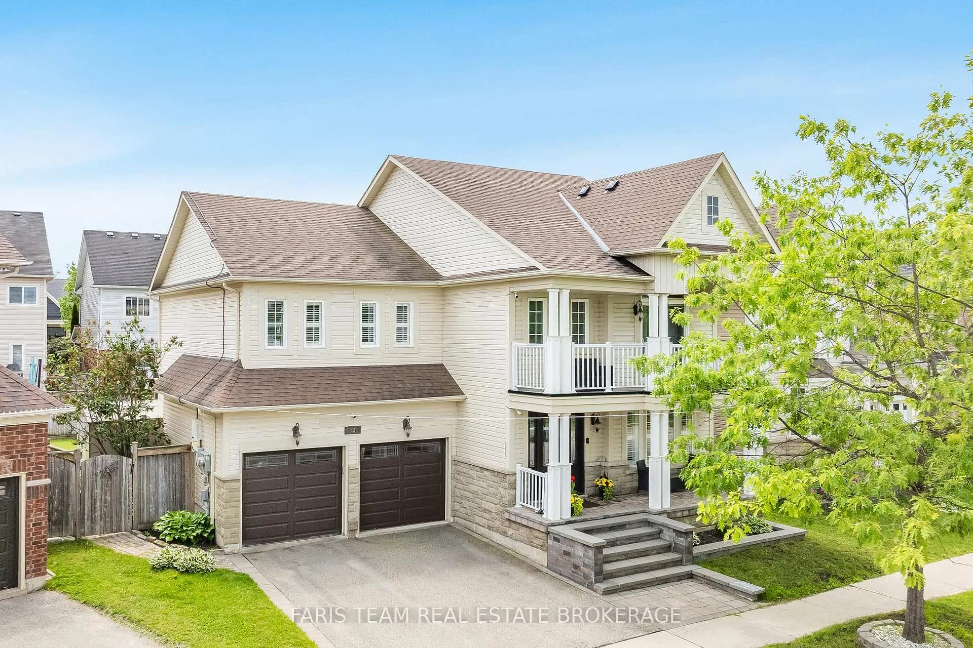 Photo 1 of 43 Maple Crown Terrace, Barrie, Innis-Shore — HOMEH