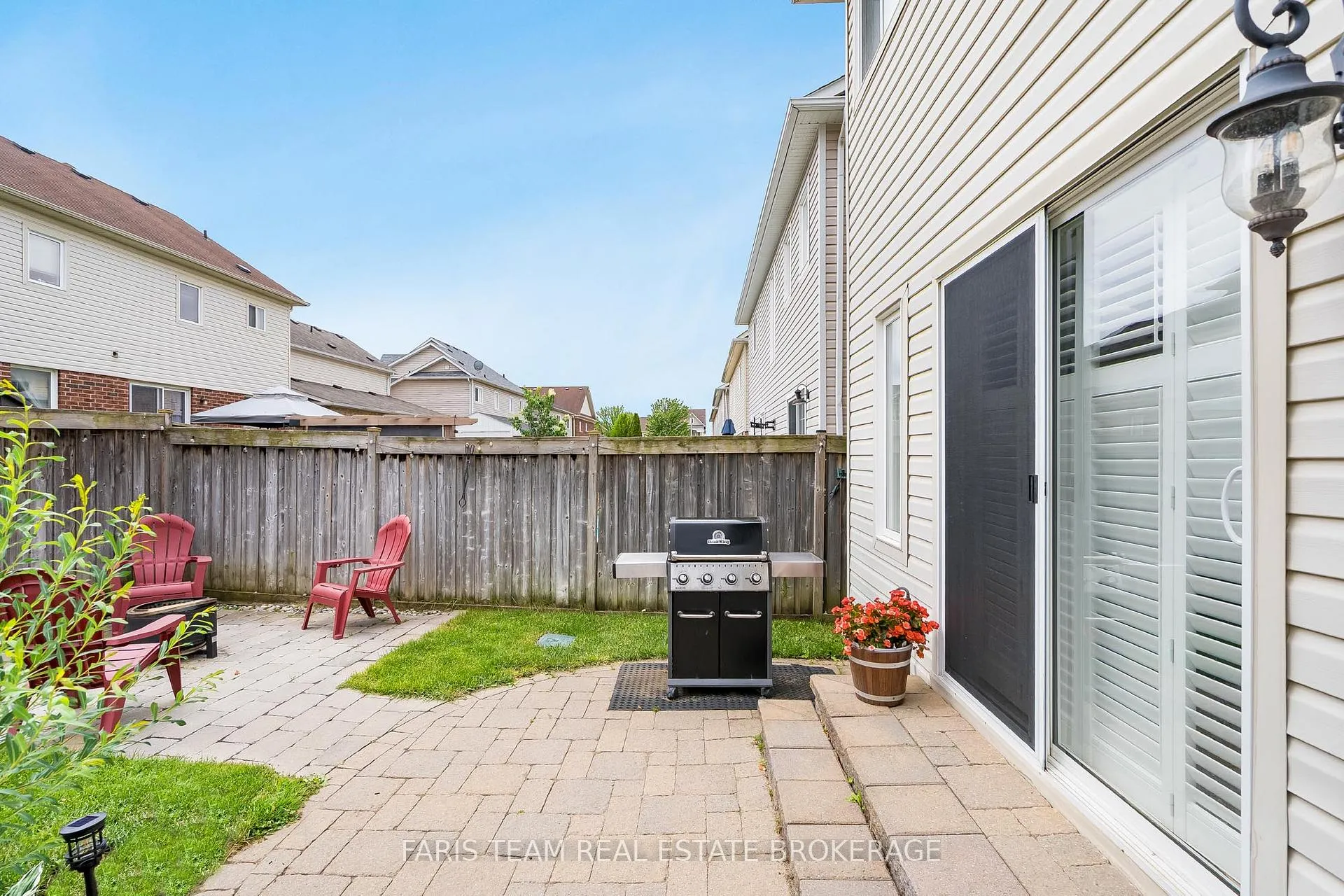 Photo 39 of 43 Maple Crown Terrace, Barrie, Innis-Shore — HOMEH