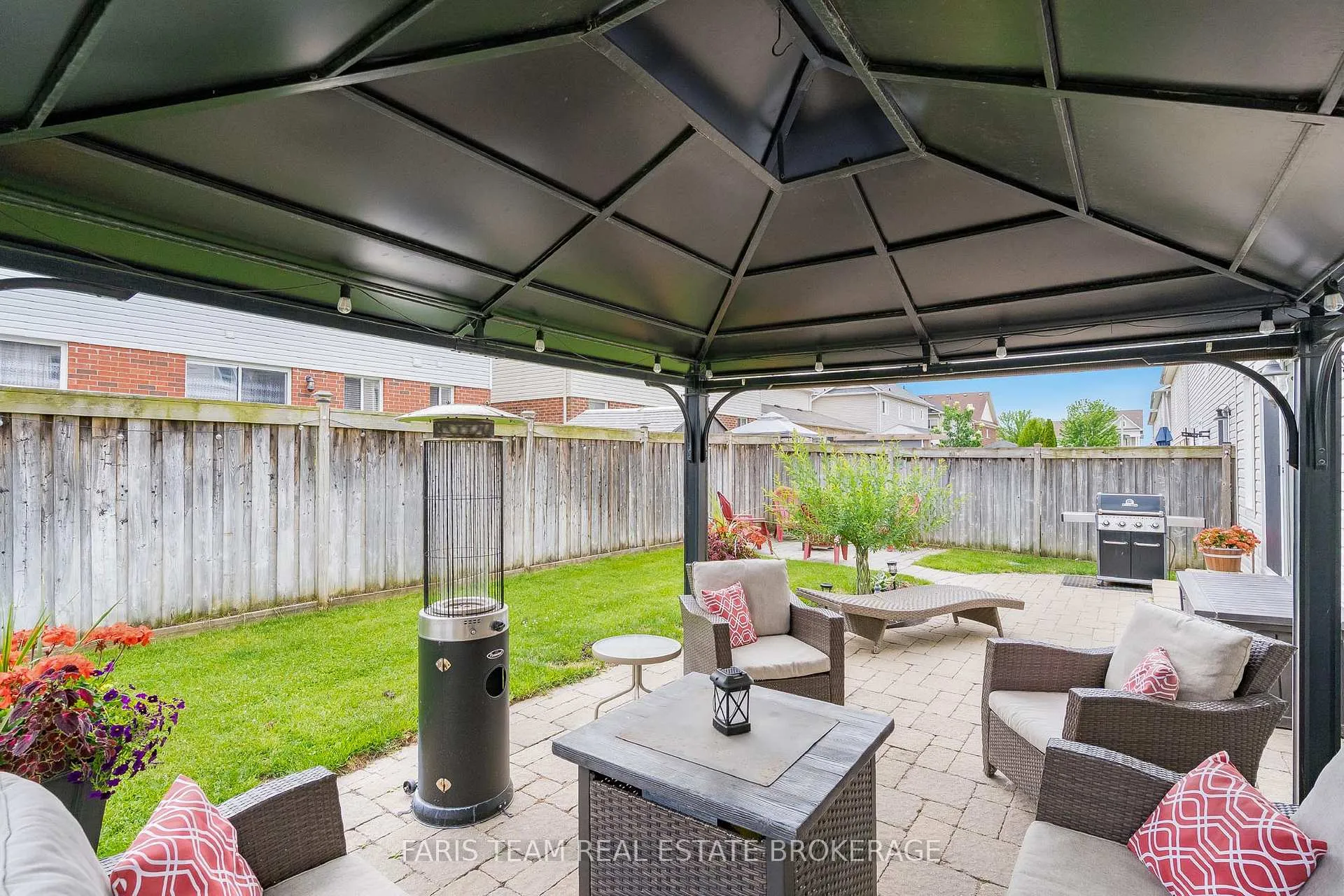 Photo 44 of 43 Maple Crown Terrace, Barrie, Innis-Shore — HOMEH