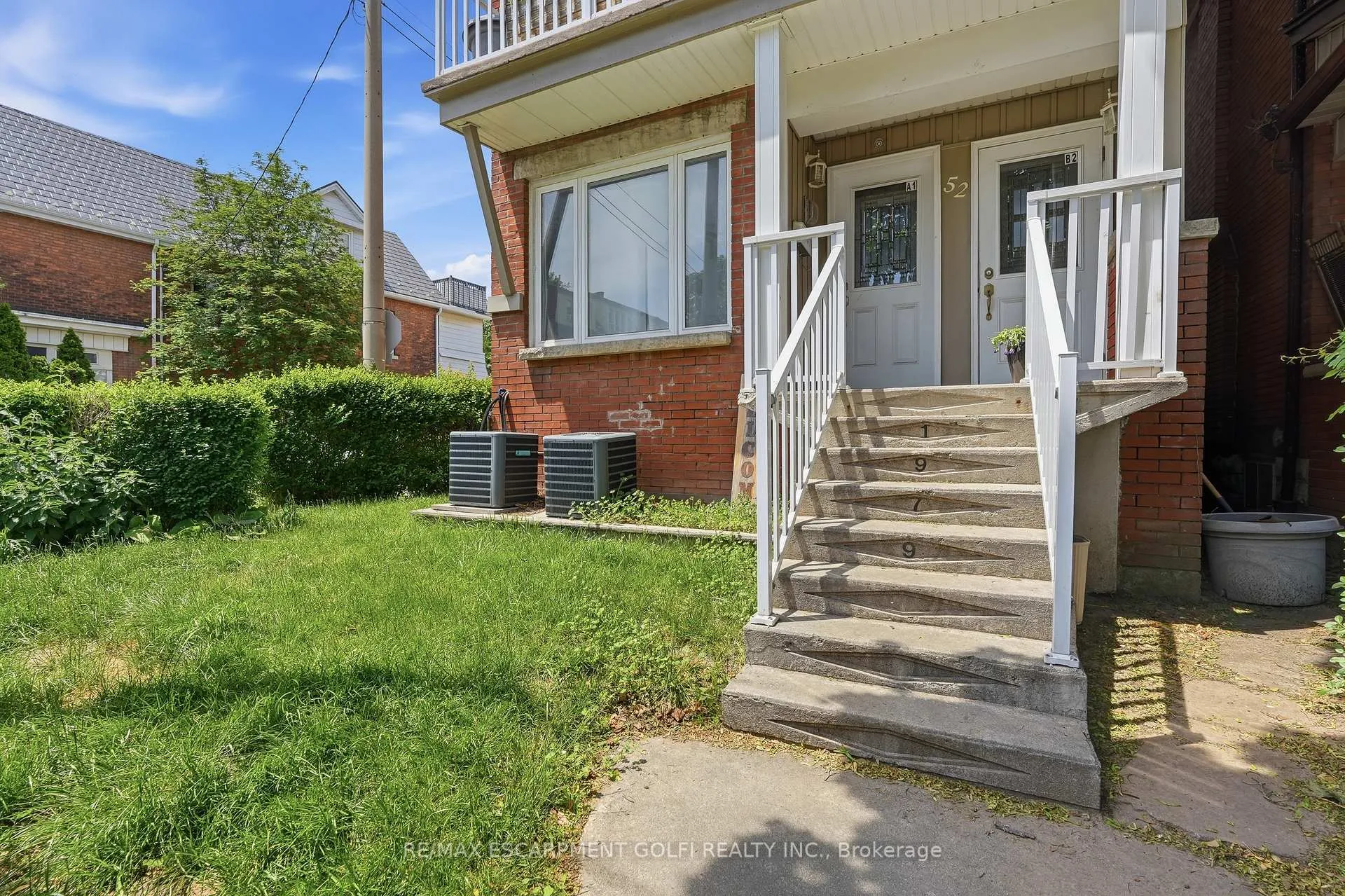Photo 3 of 52 Cedar Avenue, Hamilton, Blakeley — HOMEH