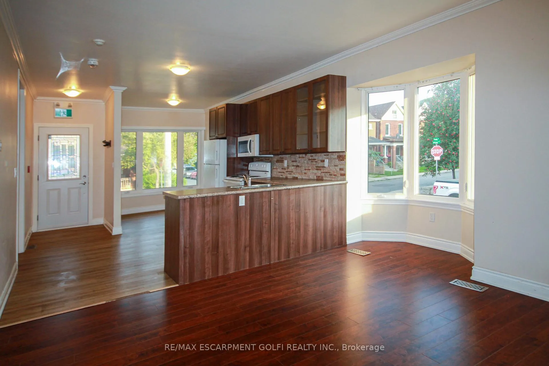 Photo 28 of 52 Cedar Avenue, Hamilton, Blakeley — HOMEH