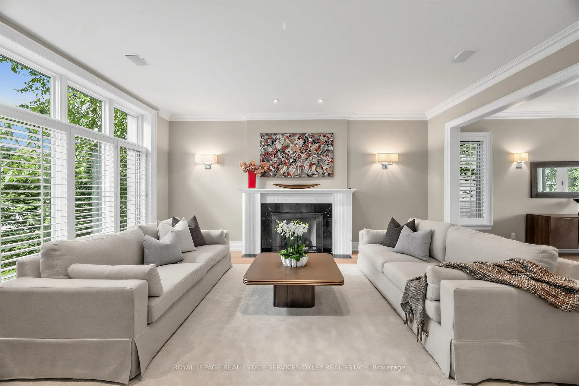 Photo 2 of 7 Stratheden Road, North York, Bridle Path-Sunnybrook-York Mills — HOMEH